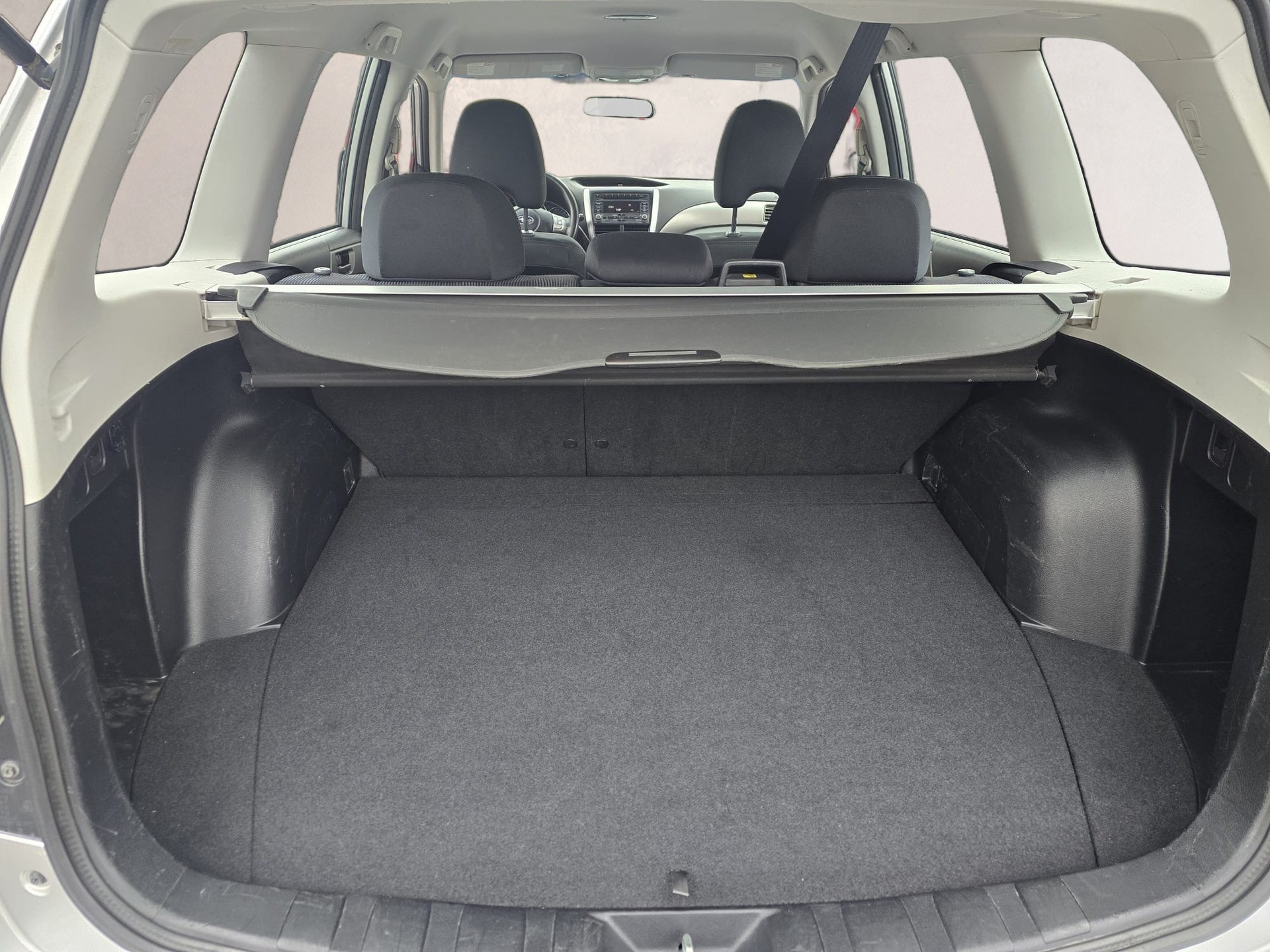 SUBARU Forester 2.0X Advantage Automatic-image-21