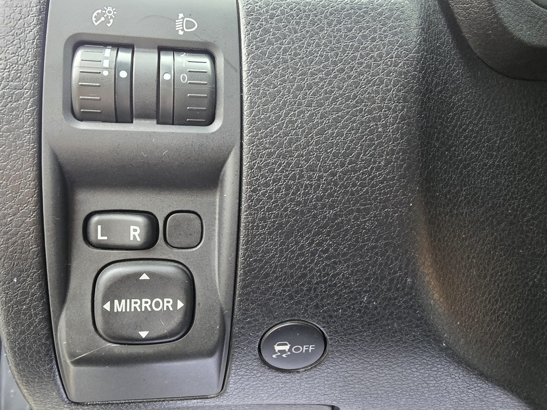 SUBARU Forester 2.0X Advantage Automatic-image-15