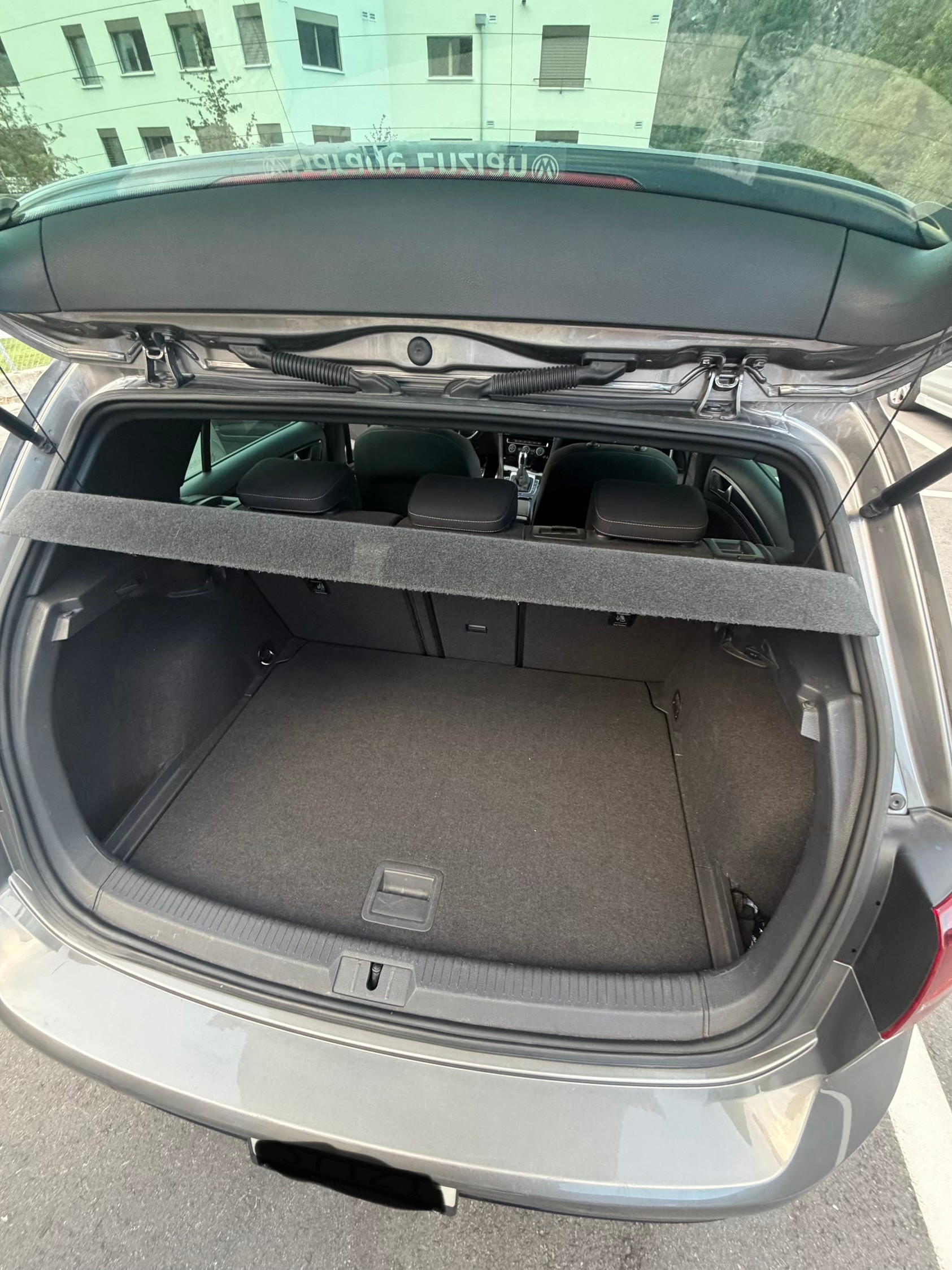 VW 2.0 TSI R DSG 4motion-image-5