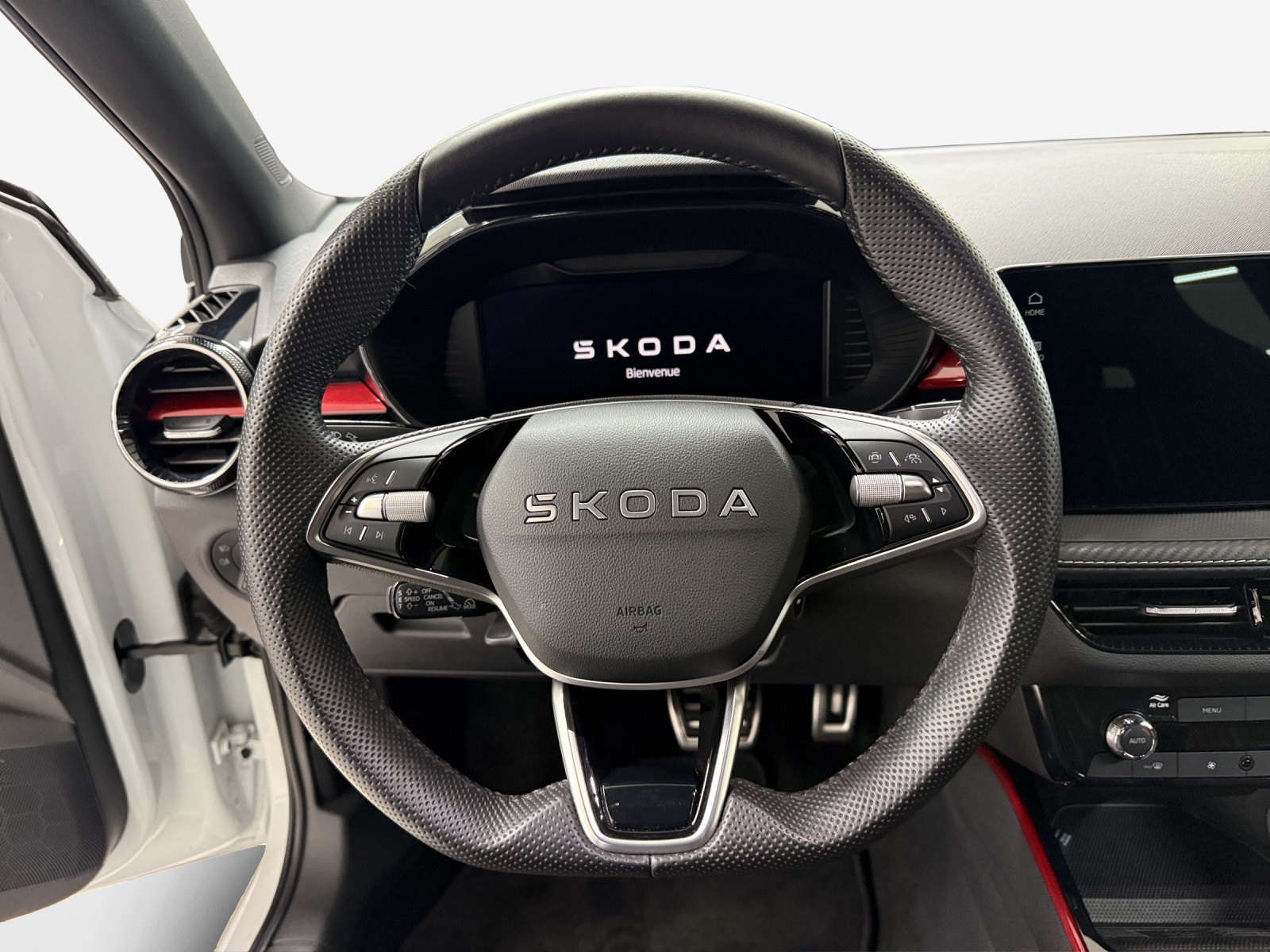 SKODA Fabia 1.5 TSI Monte Carlo DSG-image-9
