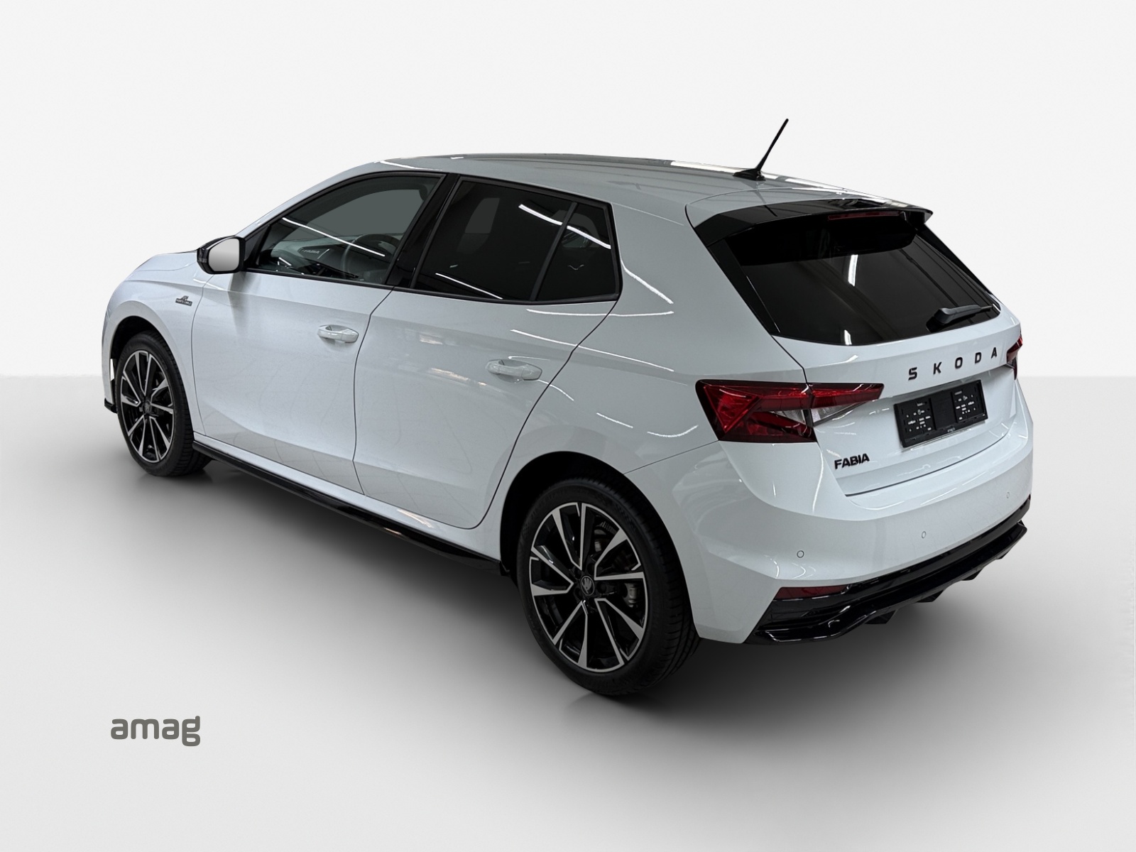 SKODA Fabia 1.5 TSI Monte Carlo DSG-image-2
