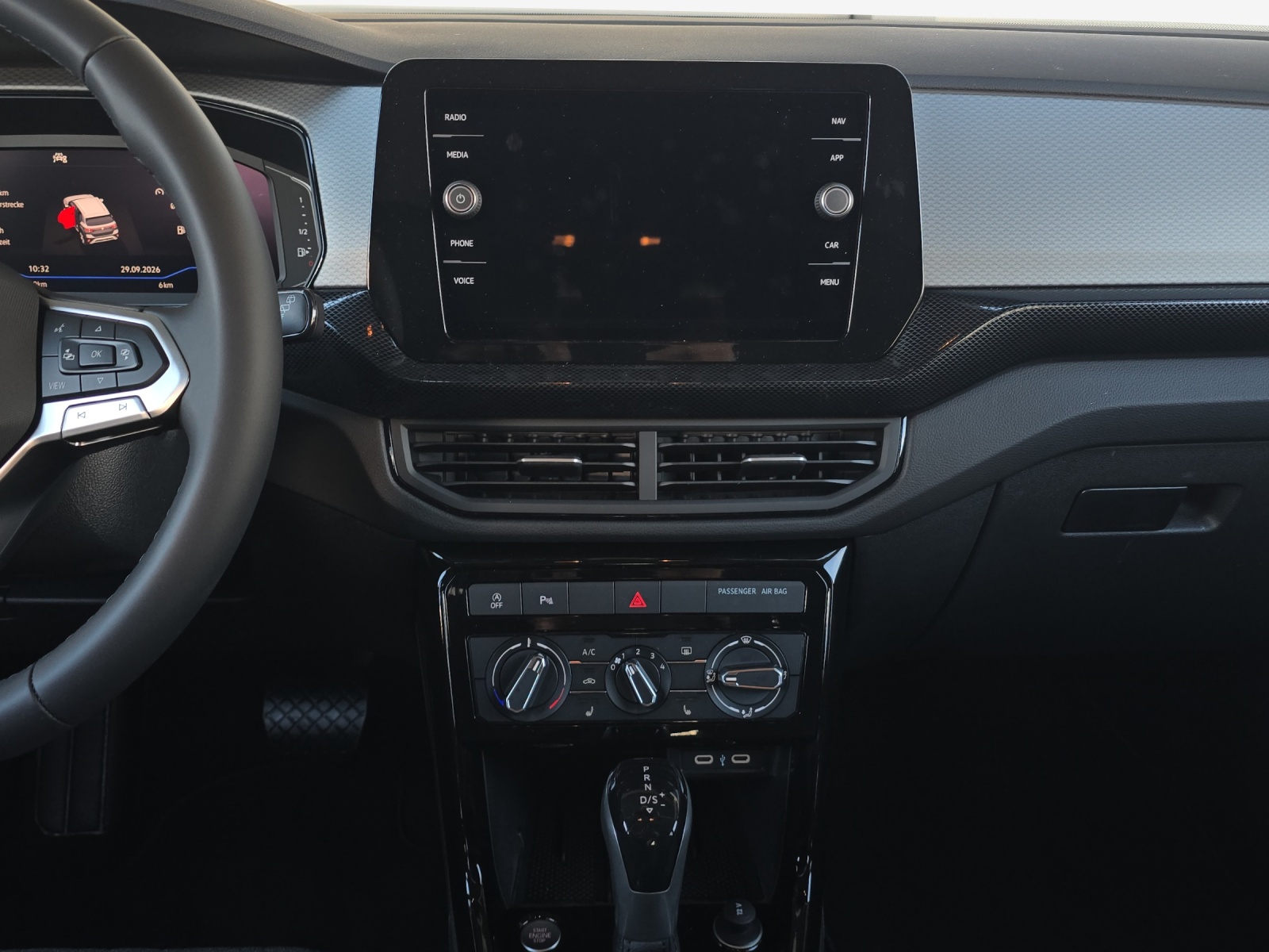 VW T-Cross 1.0 TSI EVO Life DSG-image-10
