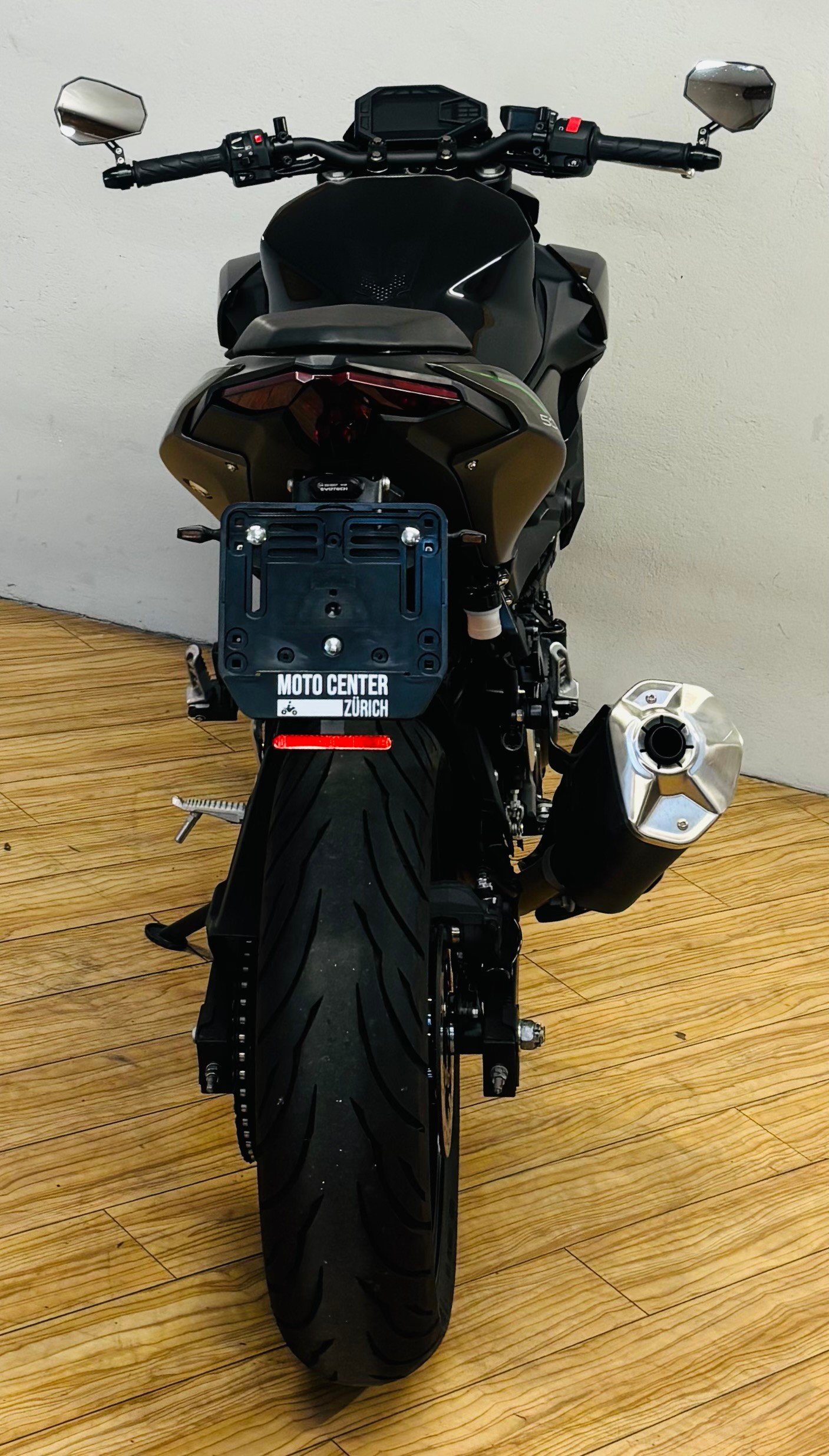 KAWASAKI Z 500-showroom-element-3