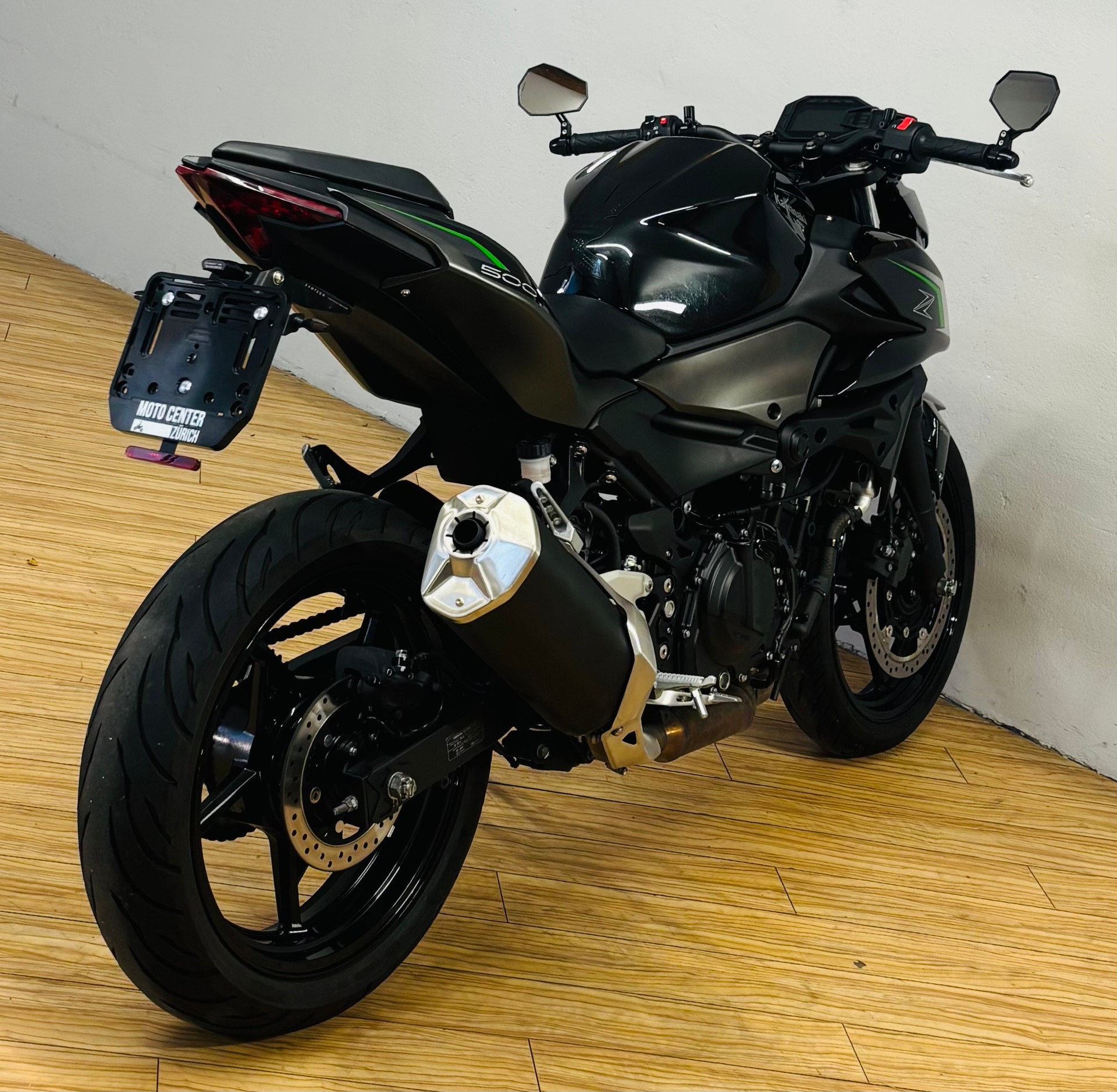 KAWASAKI Z 500-showroom-element-2