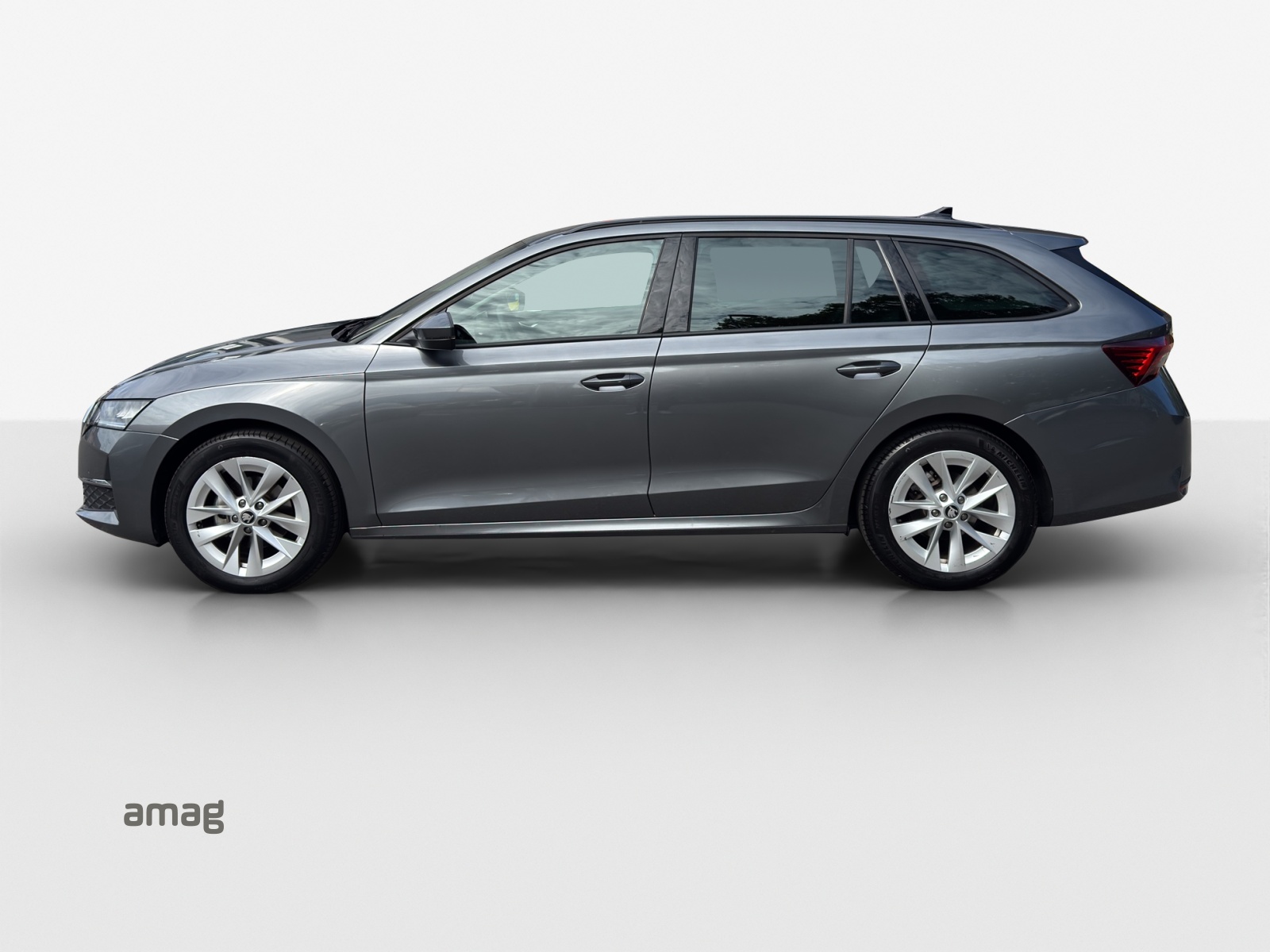 SKODA Octavia Combi 1.5 TSI mHEV DSG Dynamic-showroom-element-1