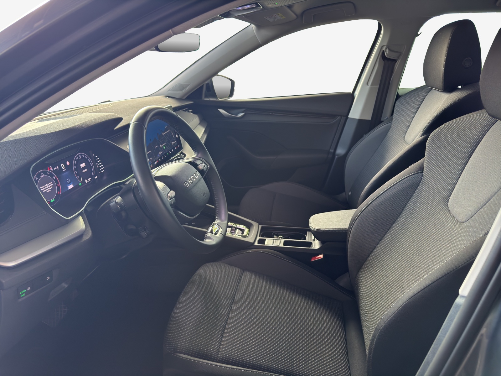 SKODA Octavia Combi 1.5 TSI mHEV DSG Dynamic-image-7