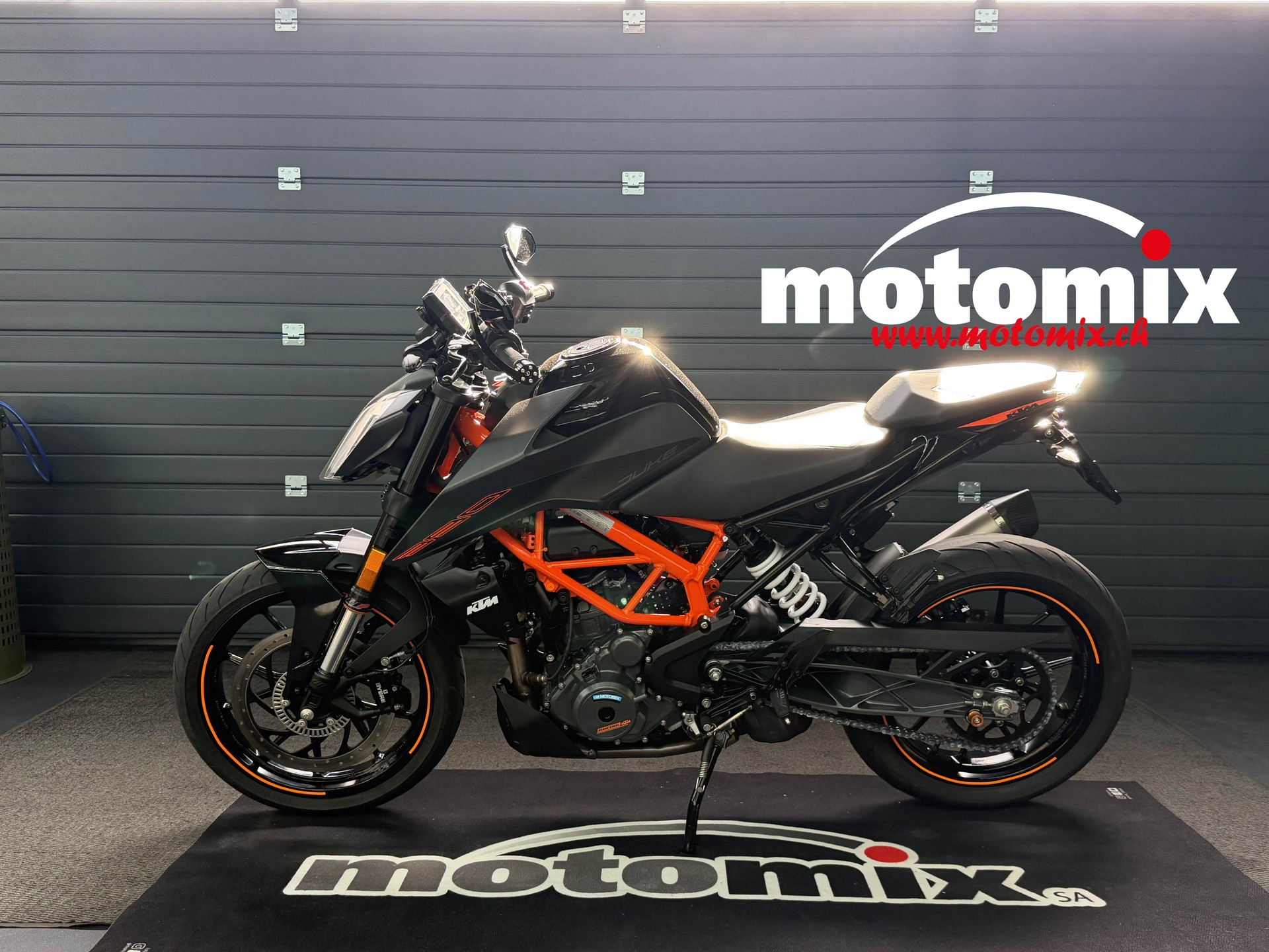 KTM 390 Duke