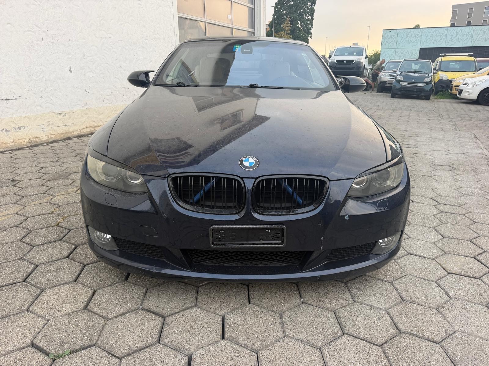 BMW 320i Cabriolet Steptronic-image-0