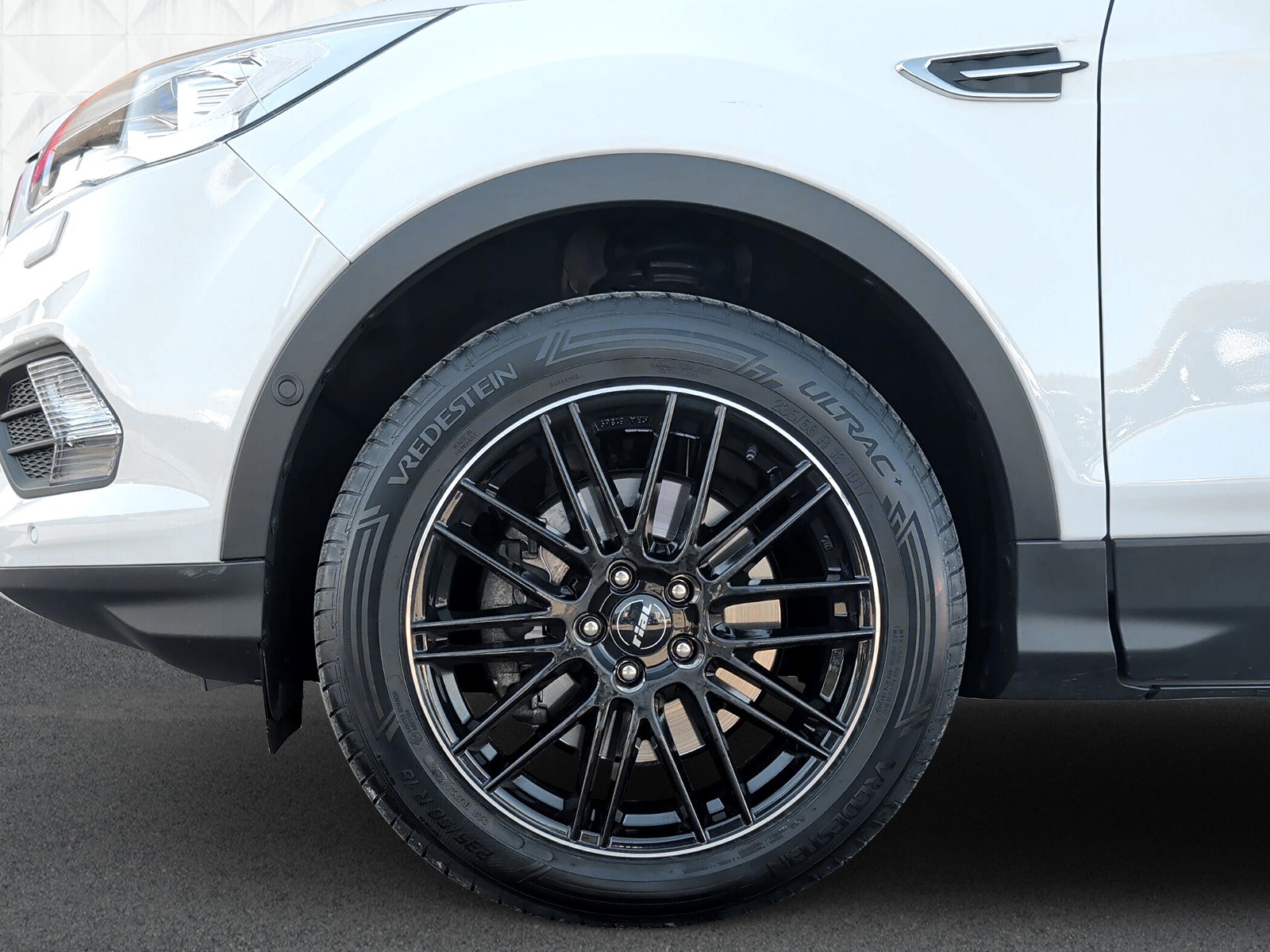 FORD Kuga 2.0 TDCi Titanium 4WD PowerShift-image-6
