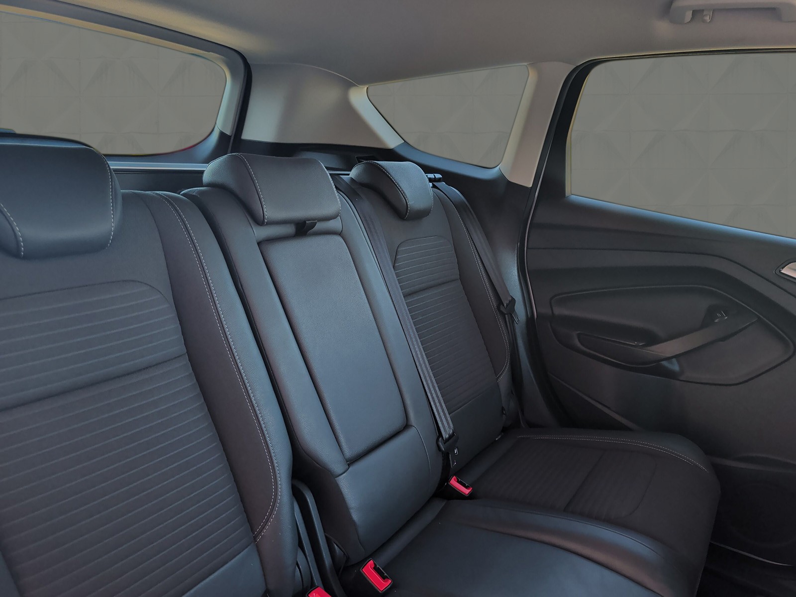 FORD Kuga 2.0 TDCi Titanium 4WD PowerShift-image-11
