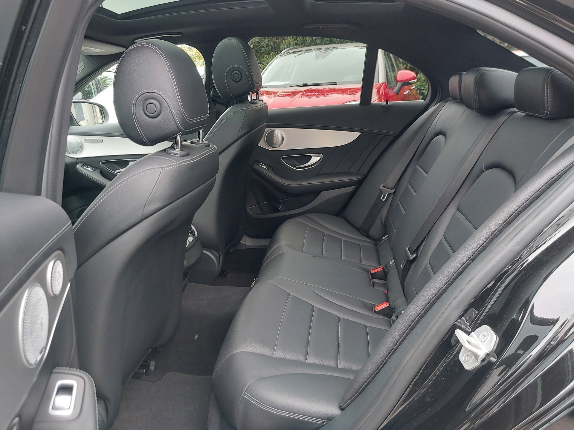 MERCEDES-BENZ C 250 AMG Line 7G-Tronic-image-8