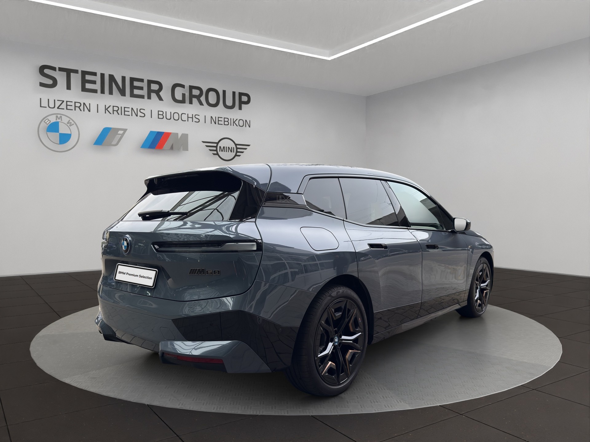 BMW iX M60-image-4
