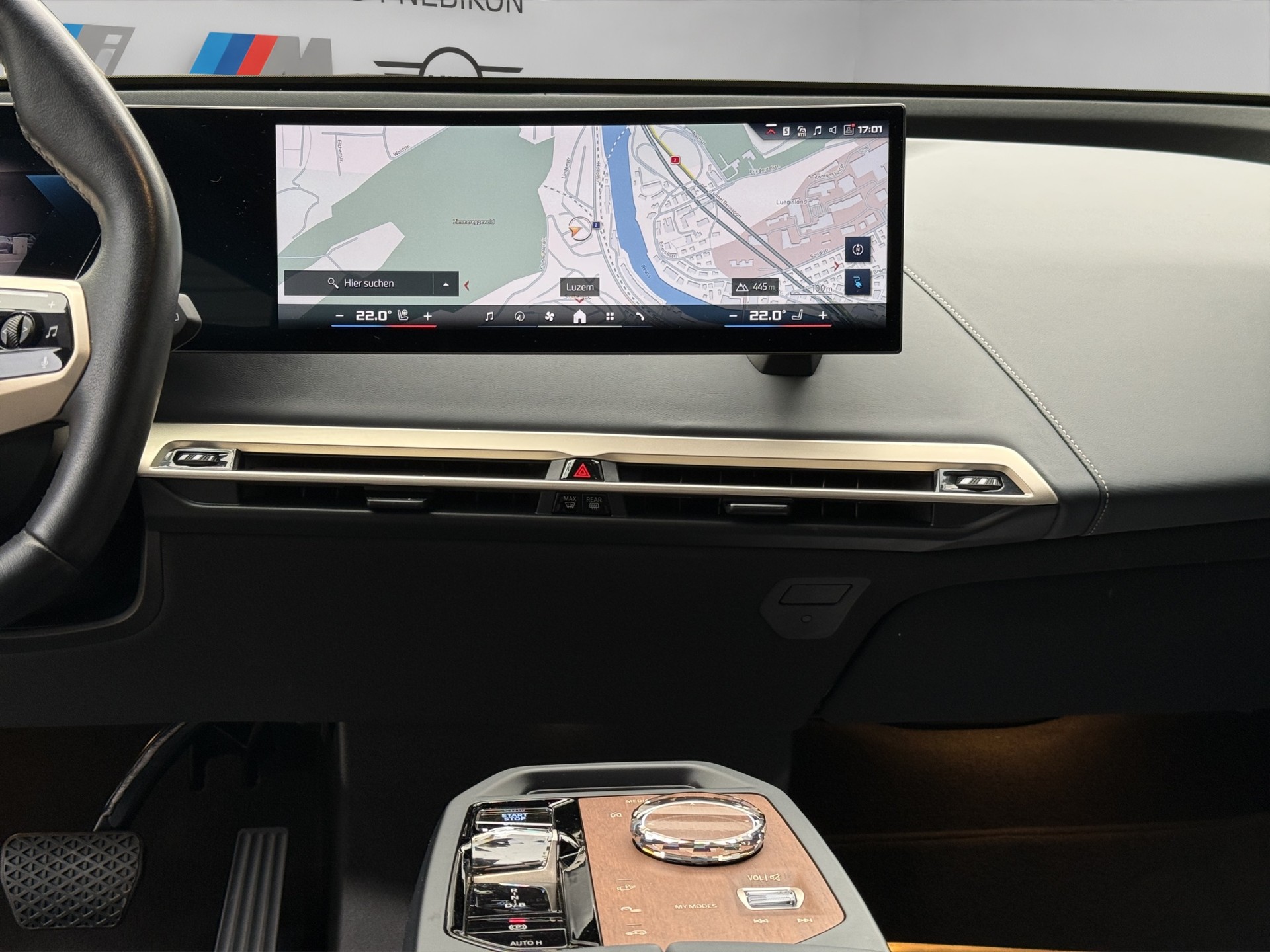 BMW iX M60-image-16