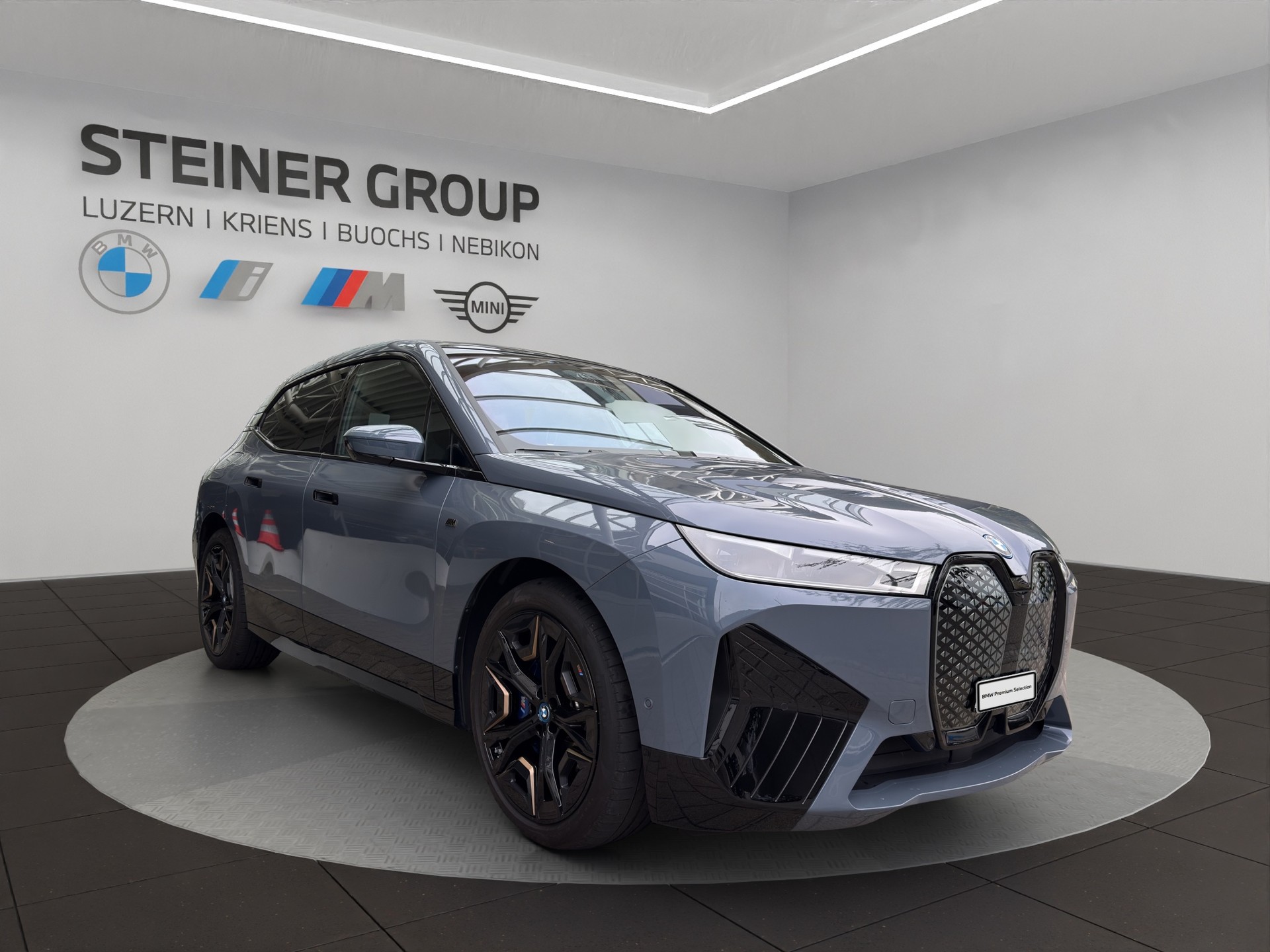 BMW iX M60-image-2