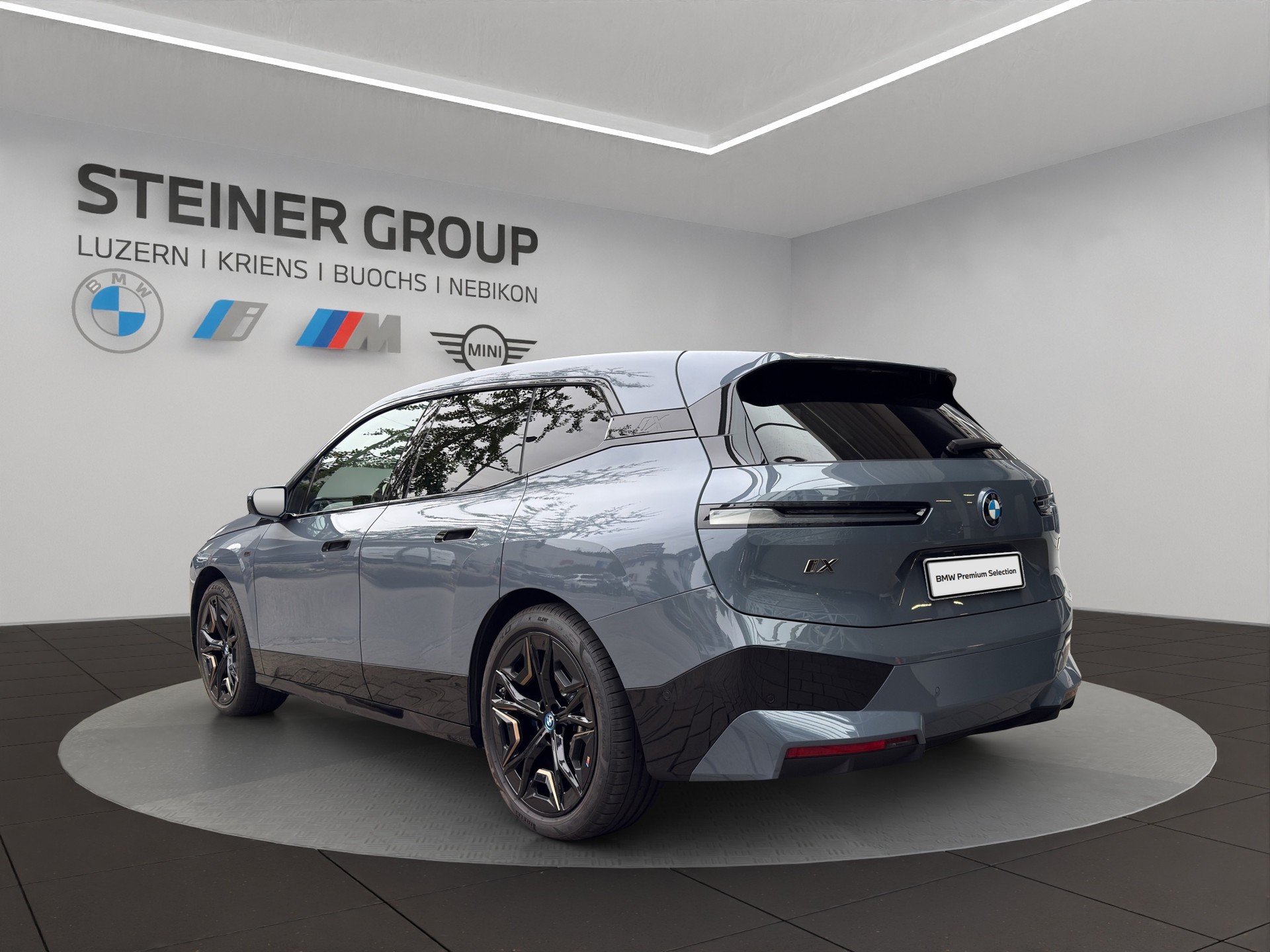 BMW iX M60-image-6