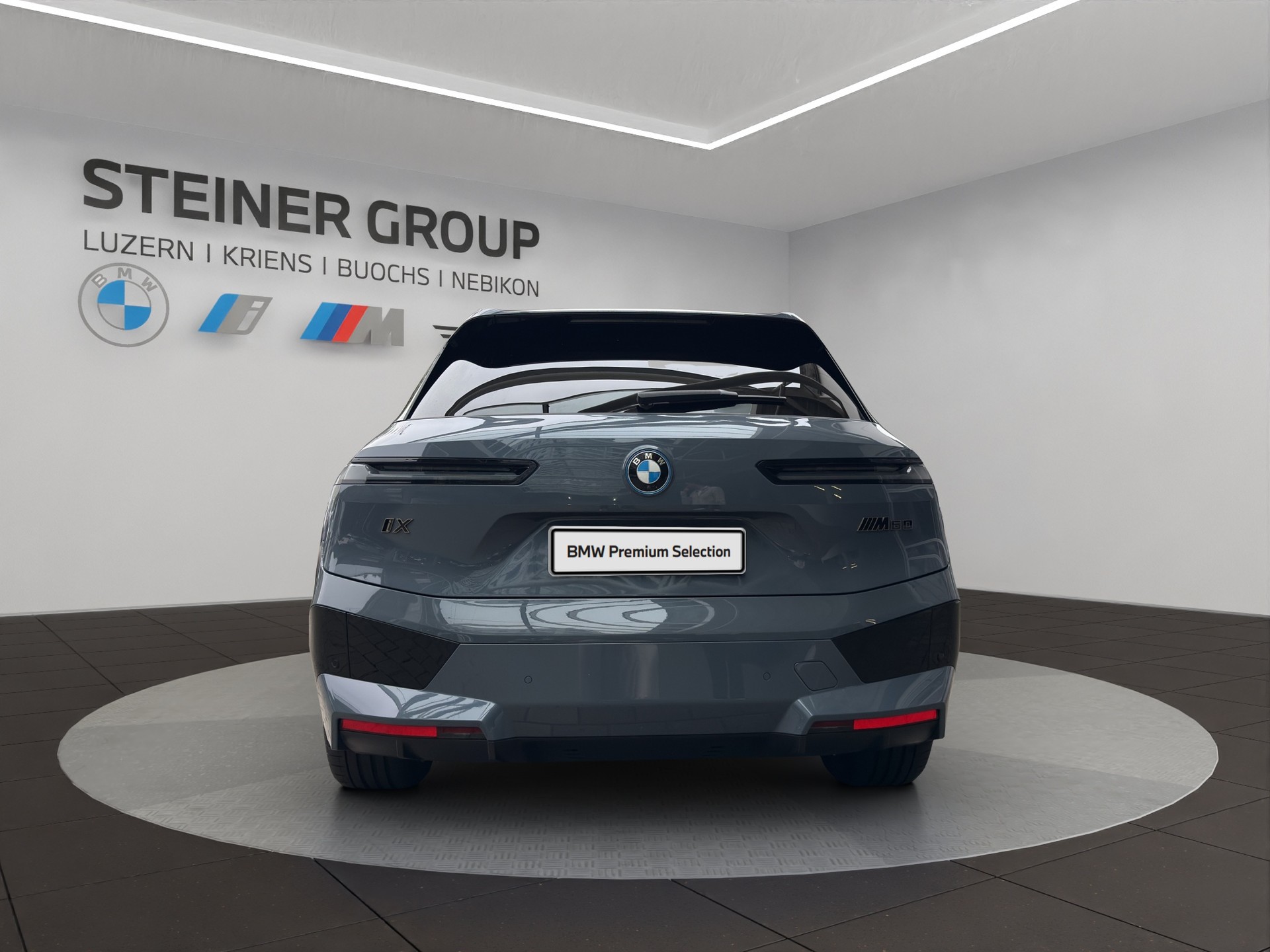 BMW iX M60-image-5