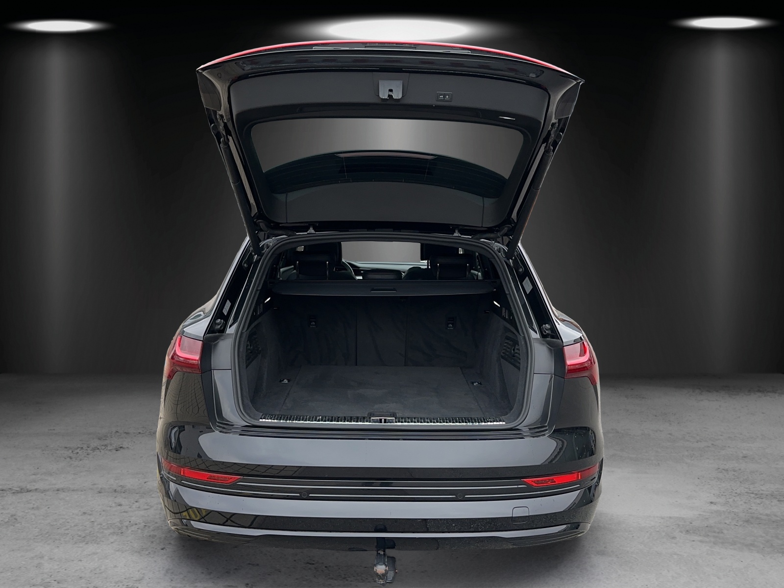 AUDI e-tron 55 Advanced quattro-image-6