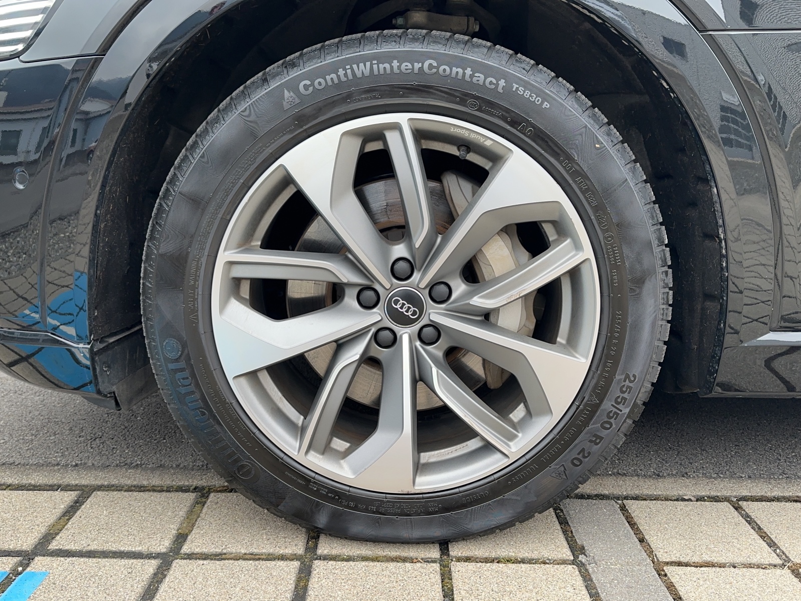 AUDI e-tron 55 Advanced quattro-image-13