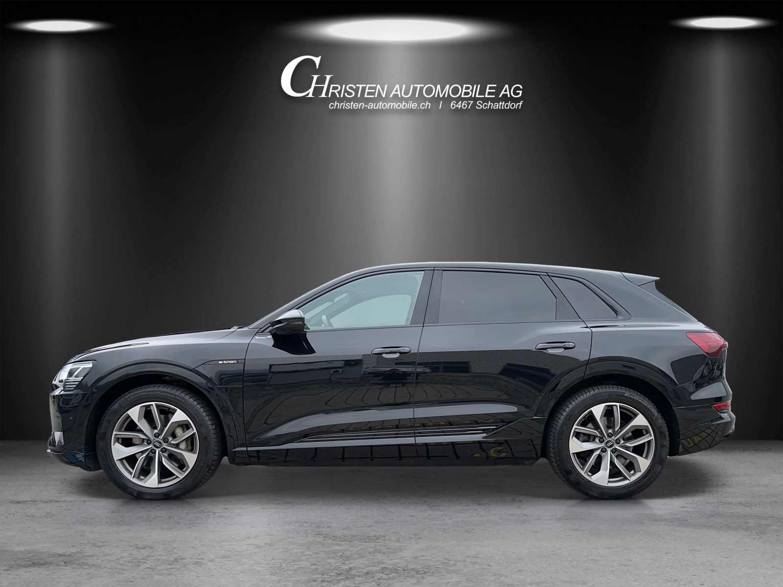 AUDI e-tron 55 Advanced quattro-image-1