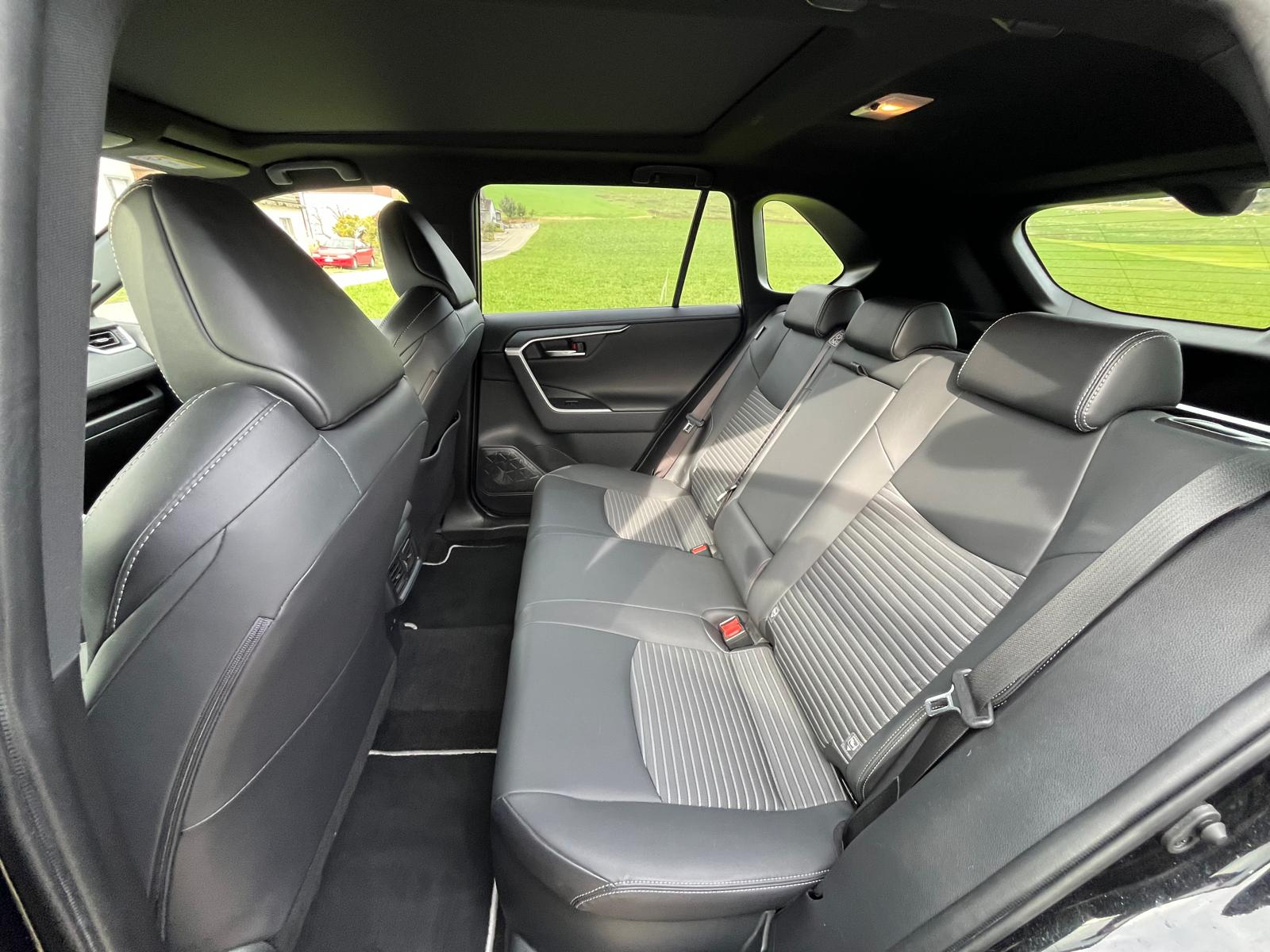 TOYOTA RAV-4 2.5 HSD Black Edition e-CVT 4WD-image-11