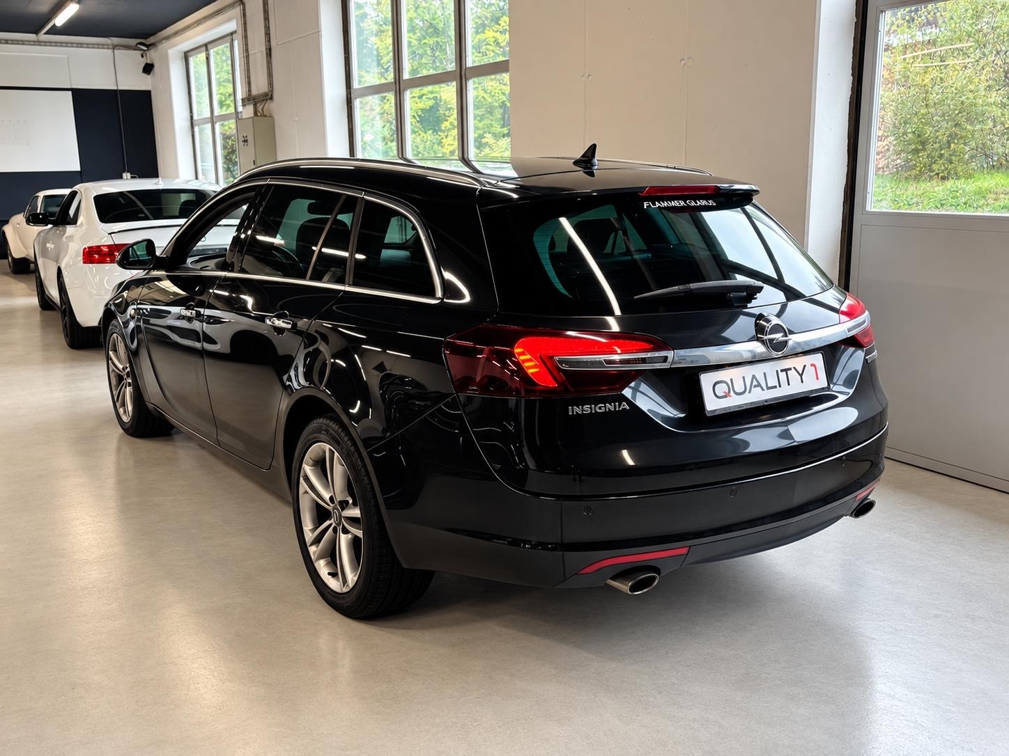 OPEL Insignia ST 2.0 Turbo Sport 4WD Aut.-image-7