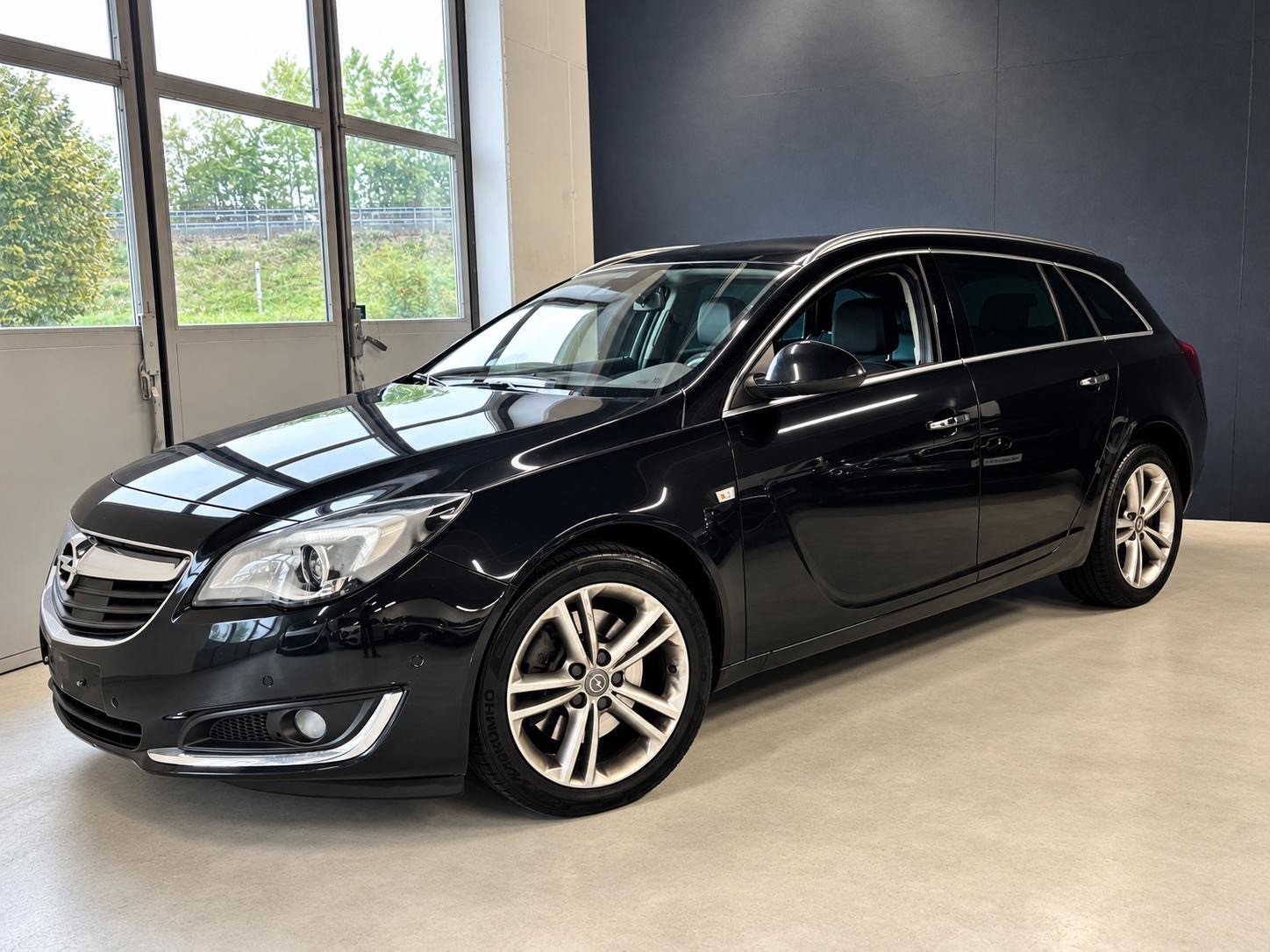 OPEL Insignia ST 2.0 Turbo Sport 4WD Aut.-image-4