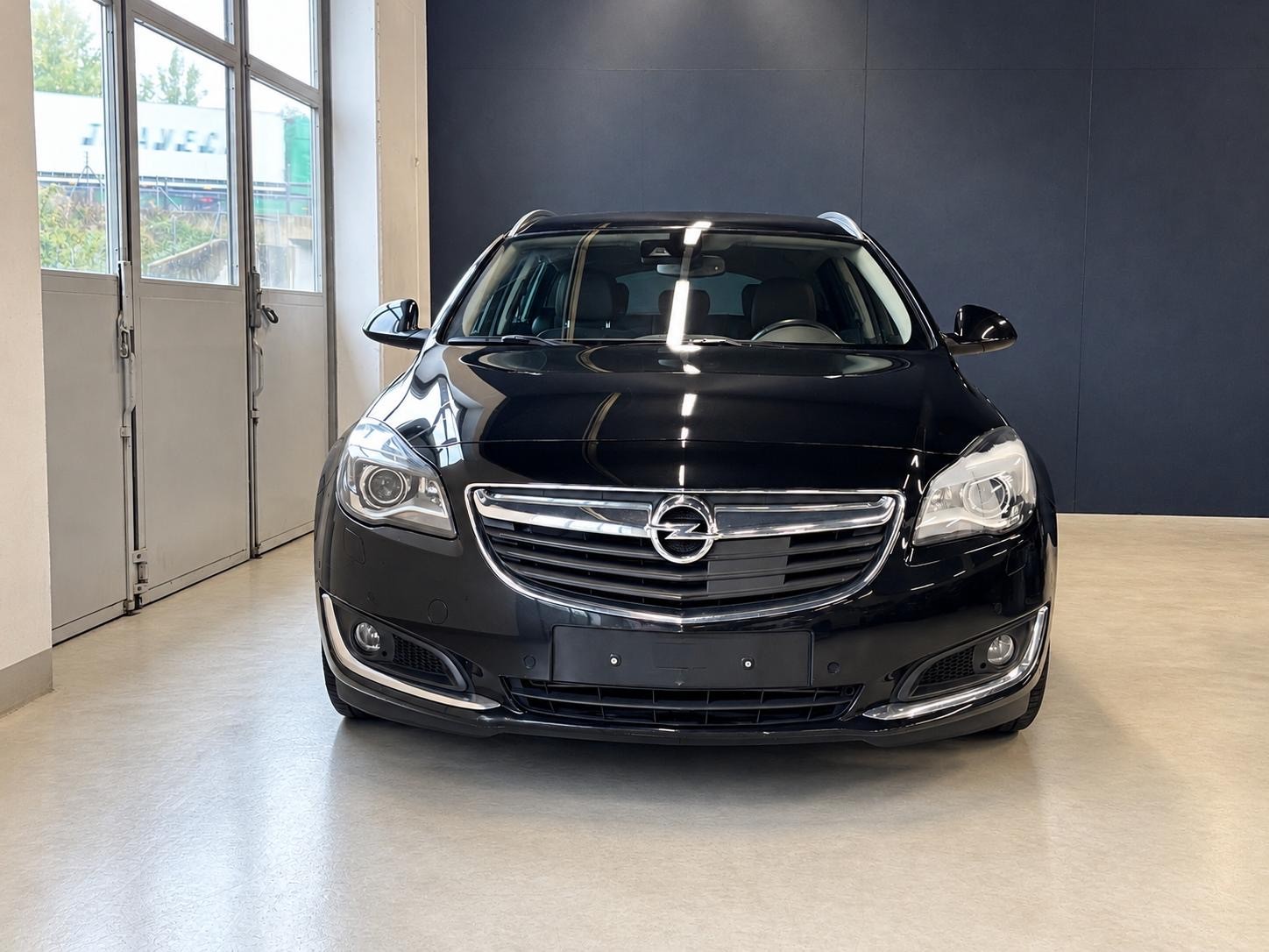 OPEL Insignia ST 2.0 Turbo Sport 4WD Aut.-image-2