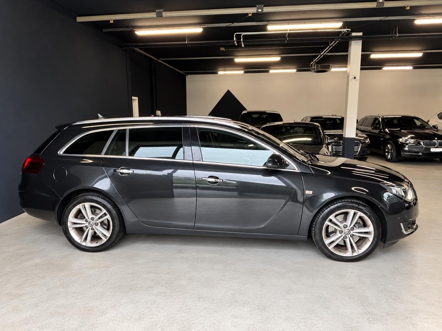OPEL Insignia ST 2.0 Turbo Sport 4WD Aut.-image-6