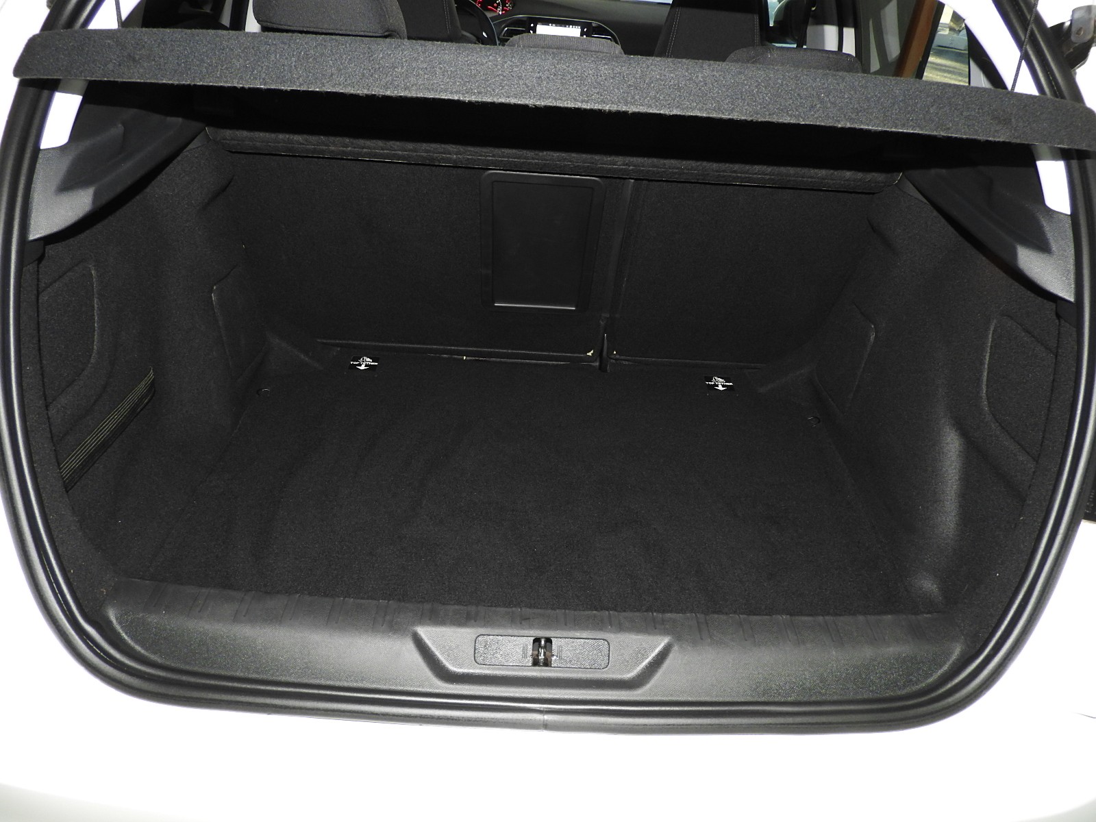 PEUGEOT 308 1.2 Turbo 110CV Allure-image-10