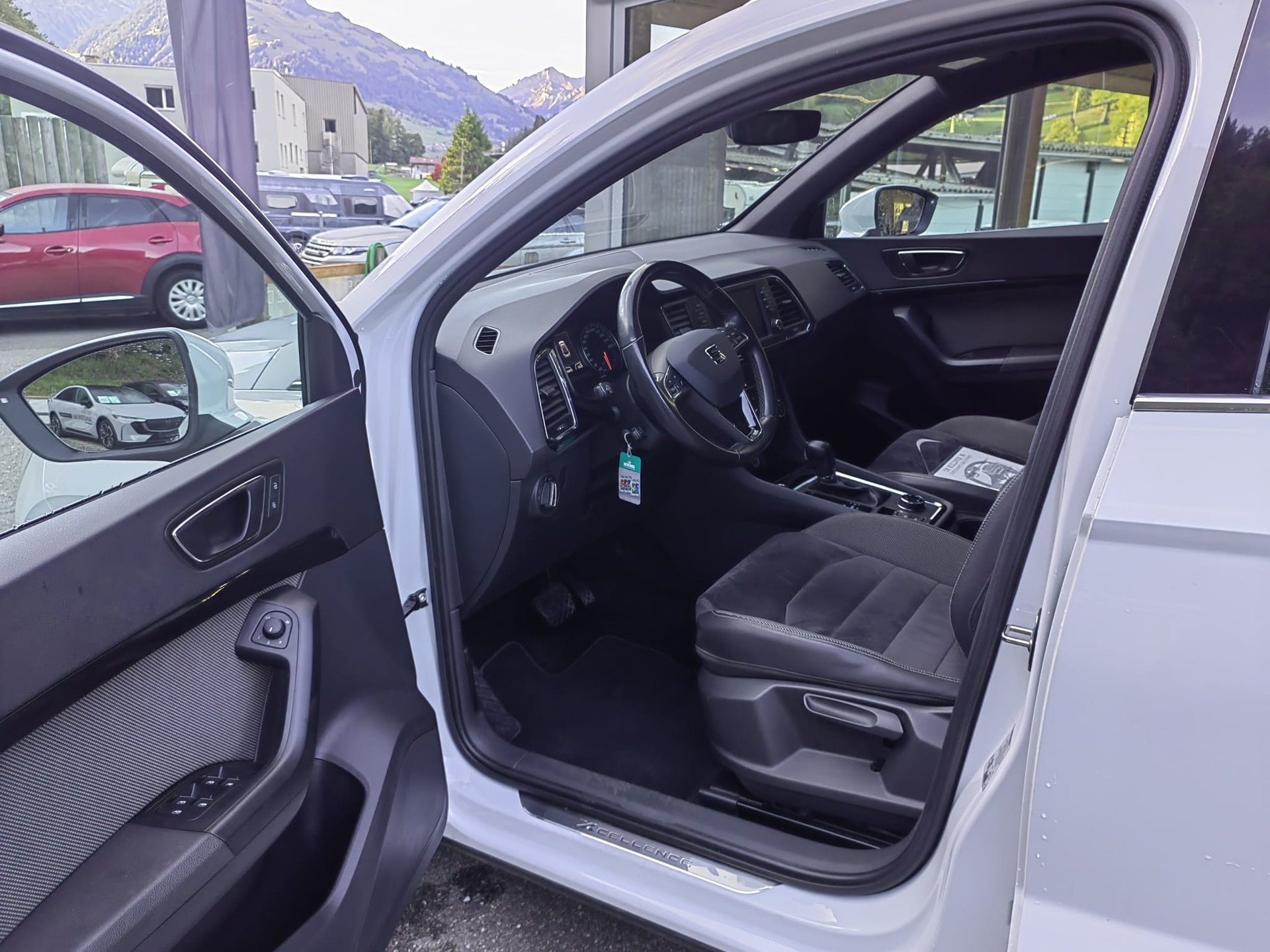 SEAT Ateca 2.0 TDI Xcellence 4Drive DSG-image-1