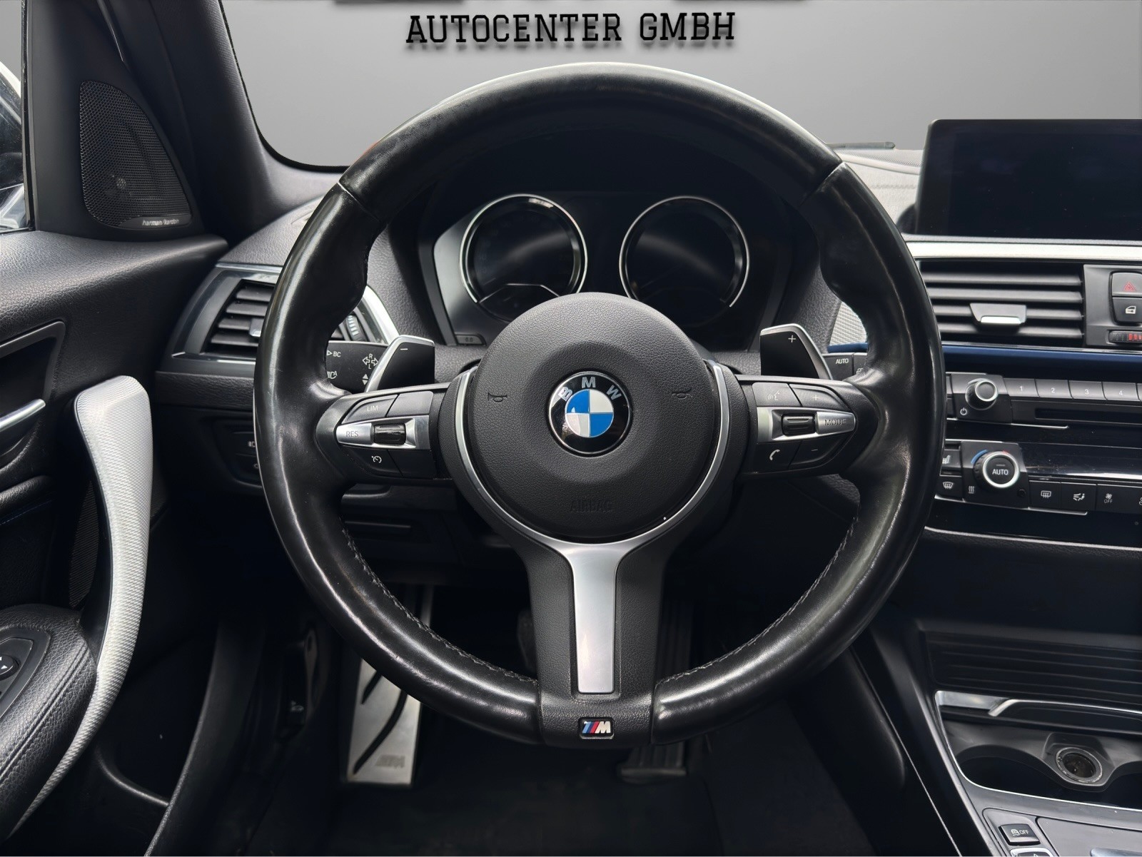 BMW 120d xDrive Edition M Sport Steptronic *M-Paket*Rückfahrkamera*Harman/Kardon*Sitzheizung uvm.*-image-9