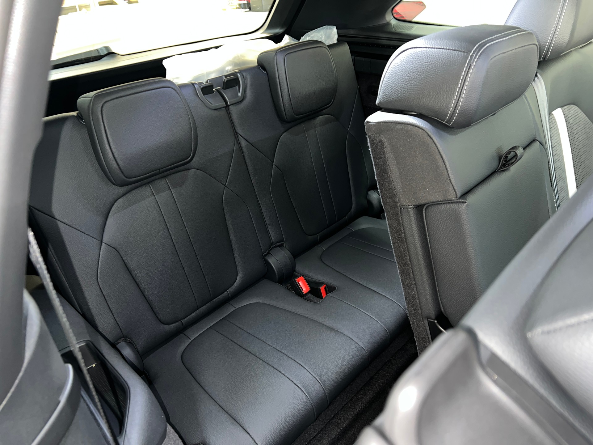 SKODA Kodiaq 2.0 TDI Sportline 4x4 / 7 PLATZ / 5 Jahre Garantie-image-5