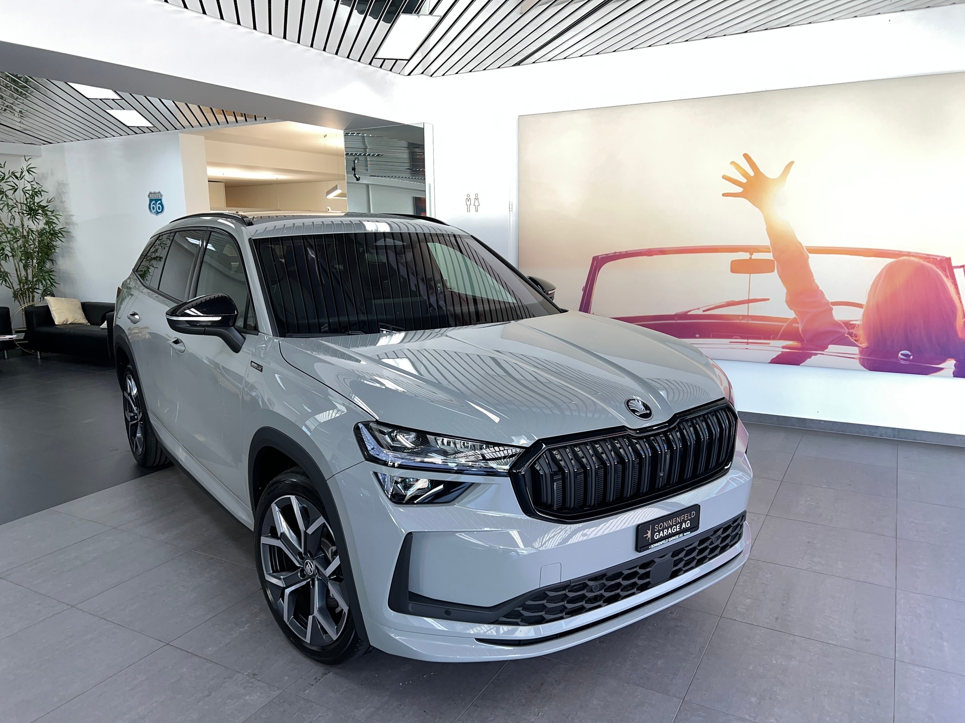 SKODA Kodiaq 2.0 TDI Sportline 4x4 / 7 PLATZ / 5 Jahre Garantie-image-0