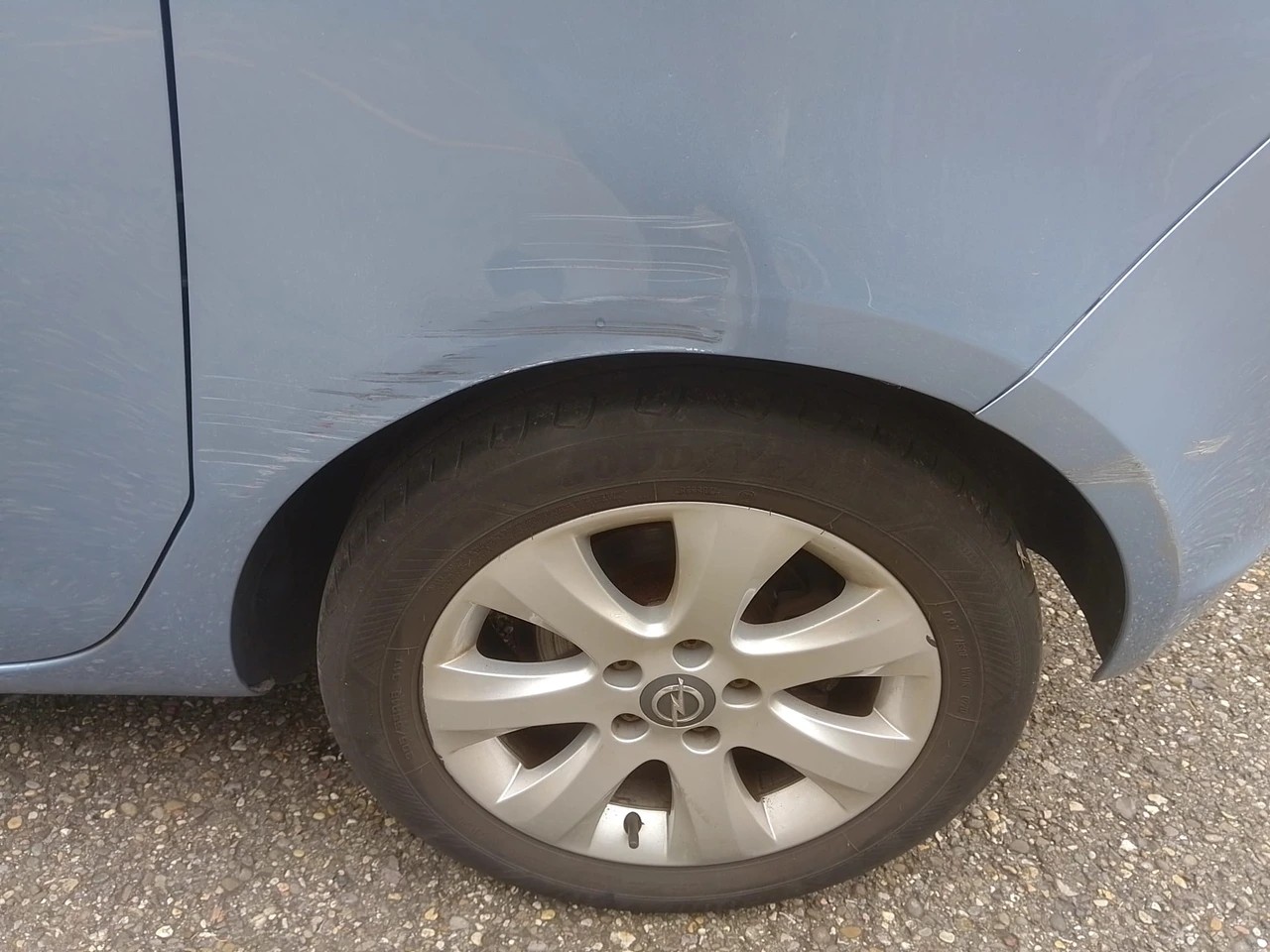 OPEL Meriva 1.4 Turbo Active Edition Automatic-image-6