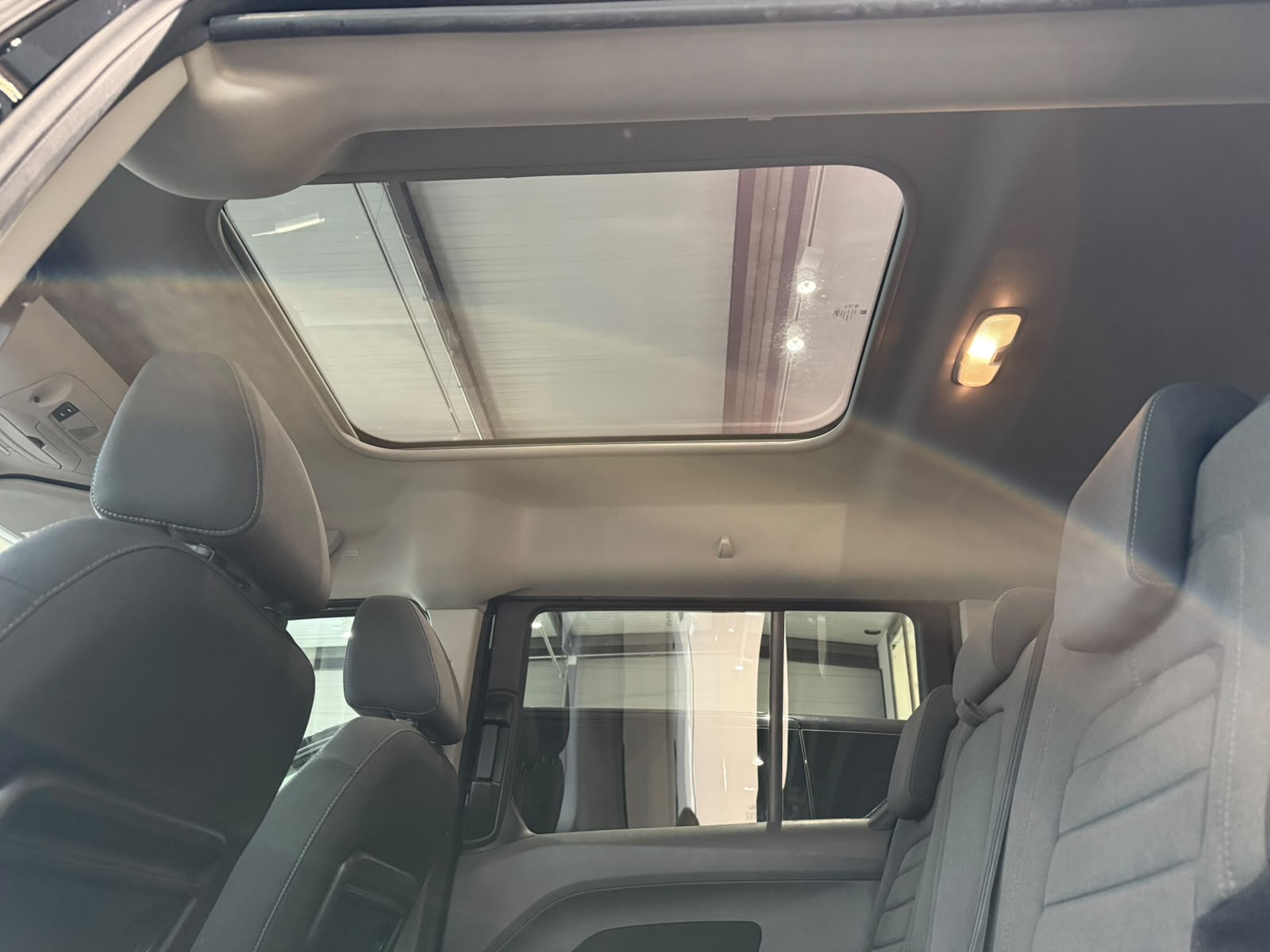 FORD Grand Tourneo Connect 1.5 EcoBlue Titanium Automat-image-9