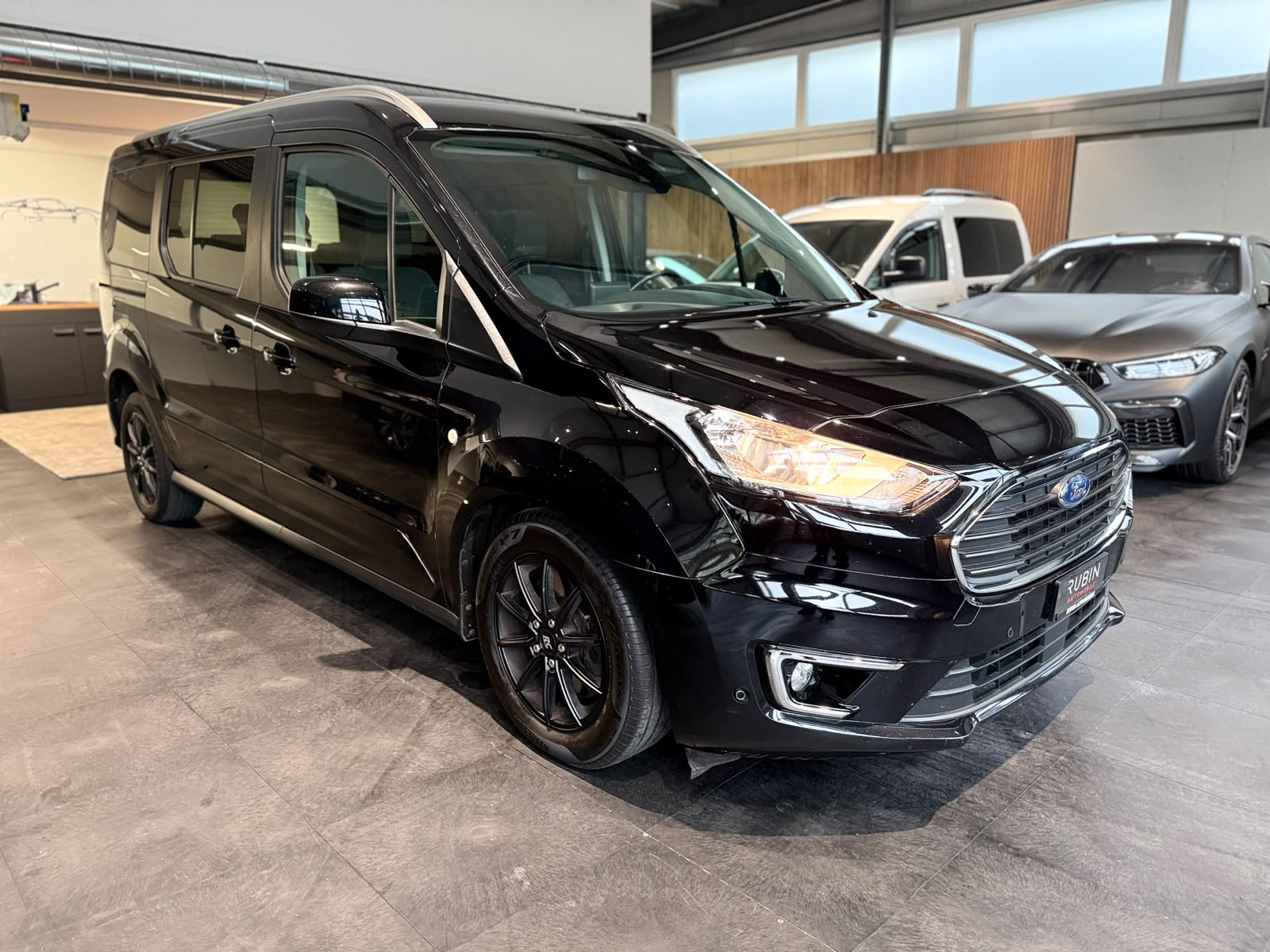 FORD Grand Tourneo Connect 1.5 EcoBlue Titanium Automat-image-6
