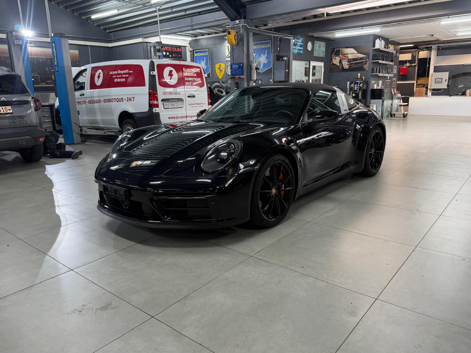 Car photo