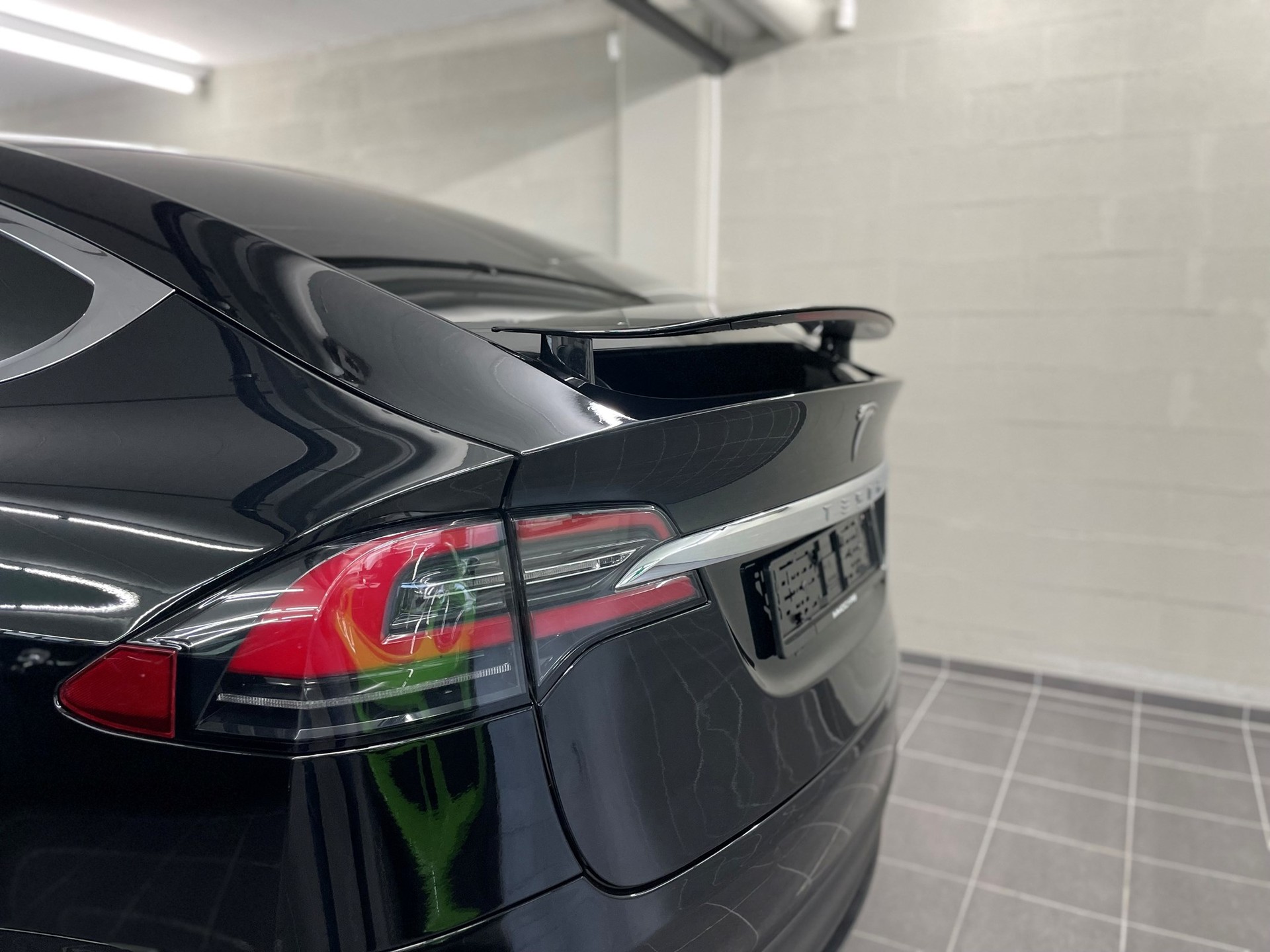 TESLA Model X Performance-image-8