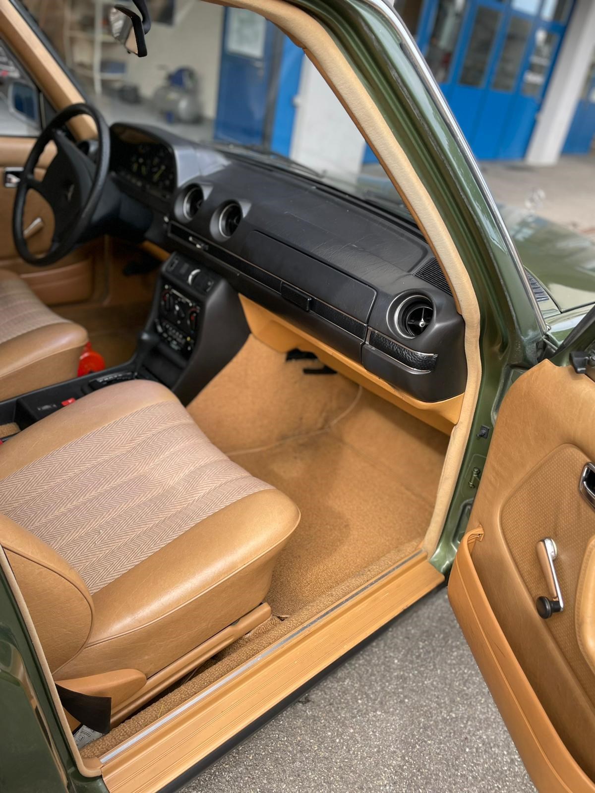 MERCEDES-BENZ E 230-image-6