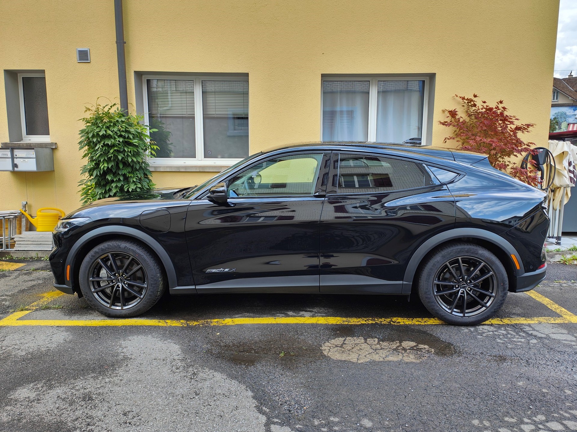 FORD Mustang MACH-E Premium RWD 99 kWh-image-4