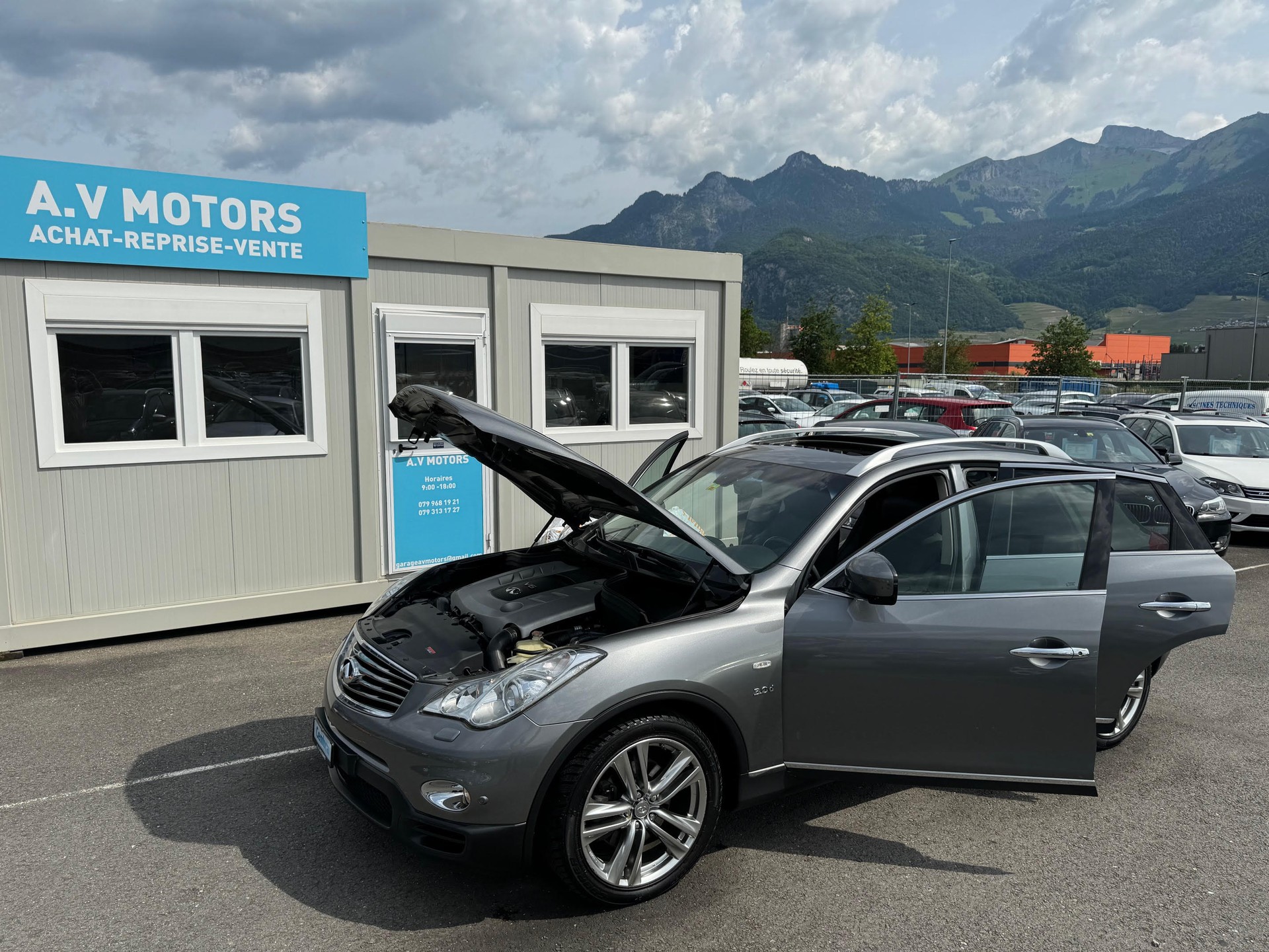 INFINITI QX50 3.0d GT Premium AWD Automatic-image-15