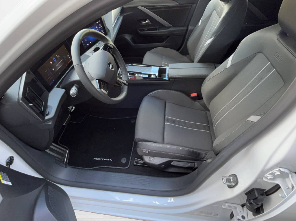 OPEL Astra 1.6 T PHEV GS-image-4