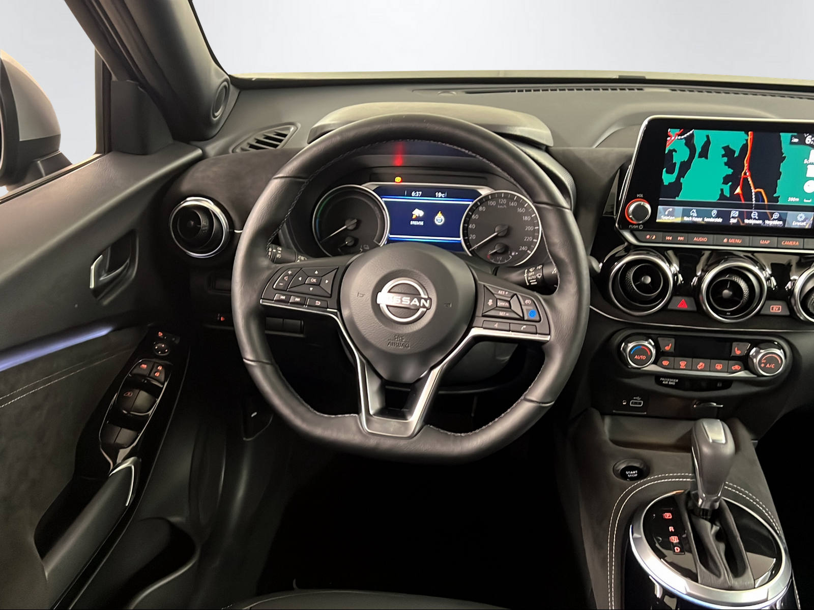 NISSAN Juke 1.6 Hybrid N-Design-image-12