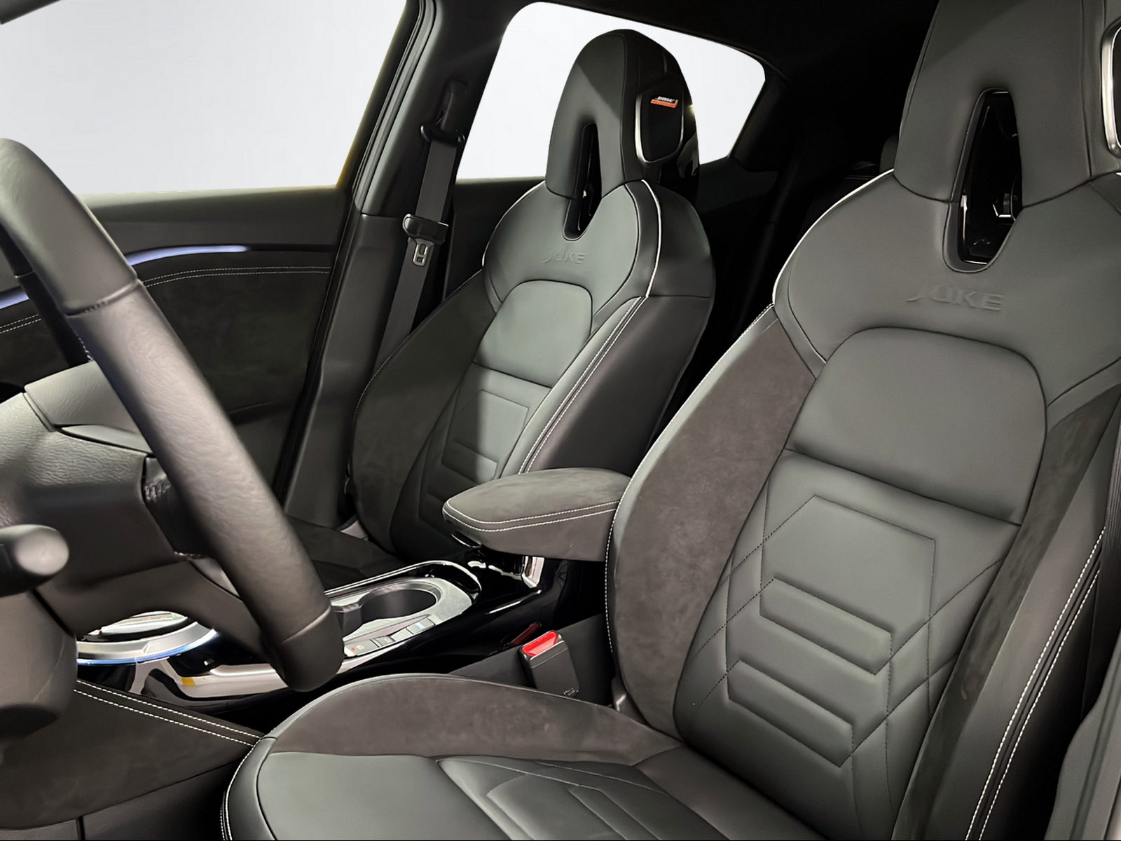 NISSAN Juke 1.6 Hybrid N-Design-image-14