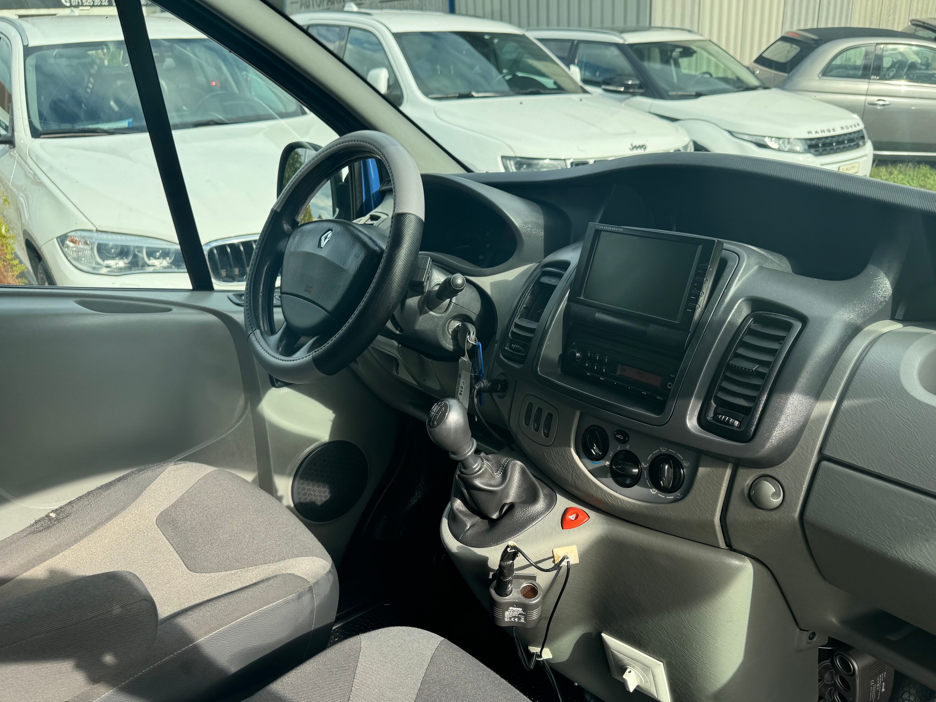 RENAULT Trafic 2.0i 2.9t L2H1-image-5