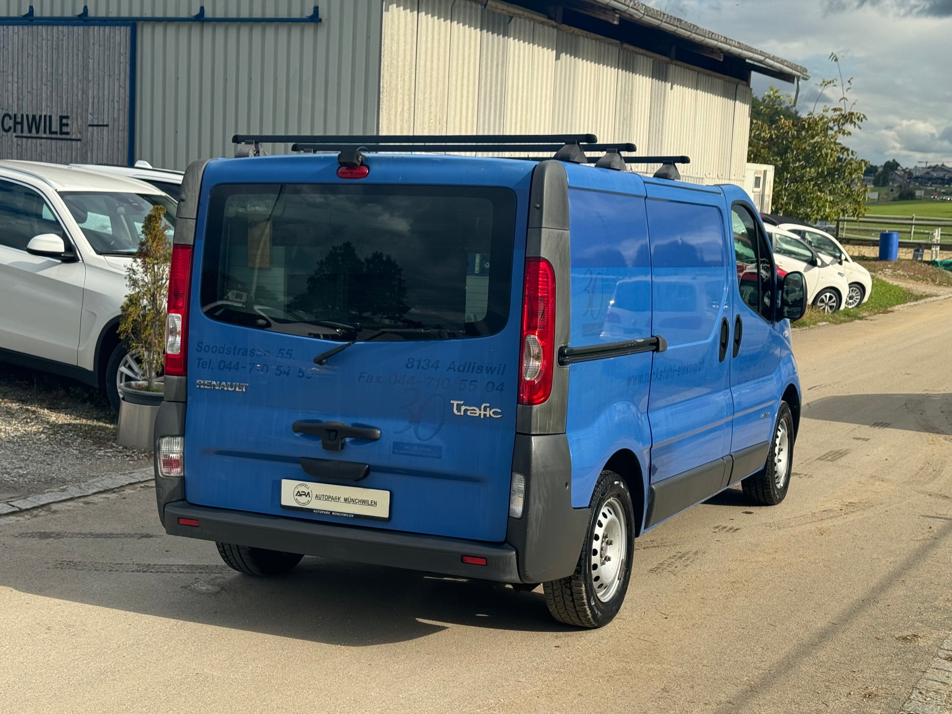 RENAULT Trafic 2.0i 2.9t L2H1-image-2