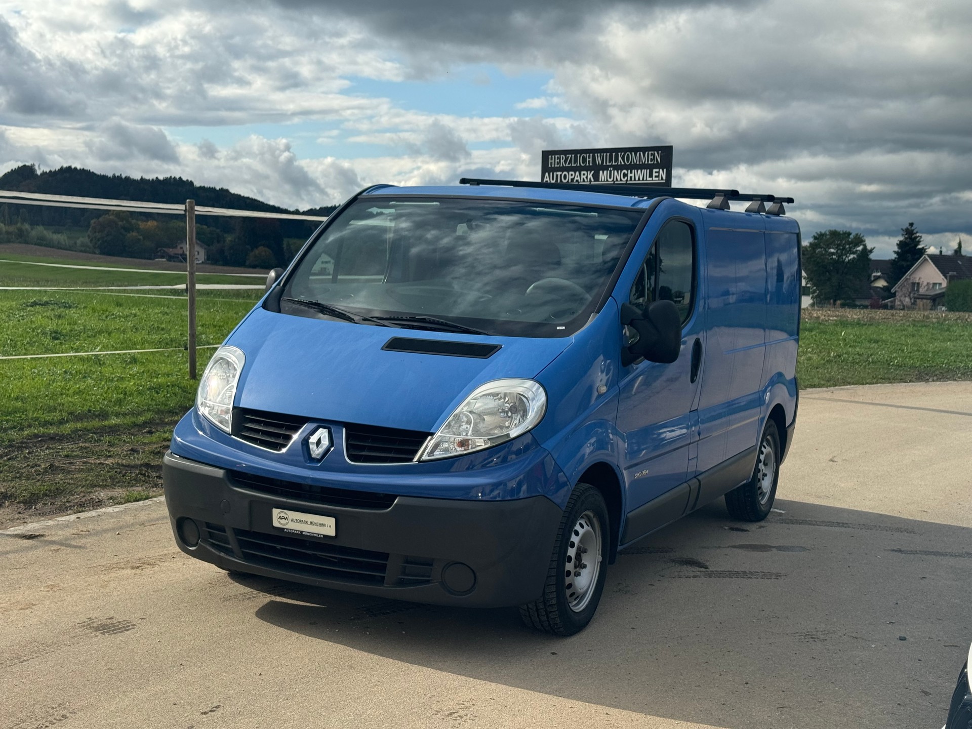 RENAULT Trafic 2.0i 2.9t L2H1
