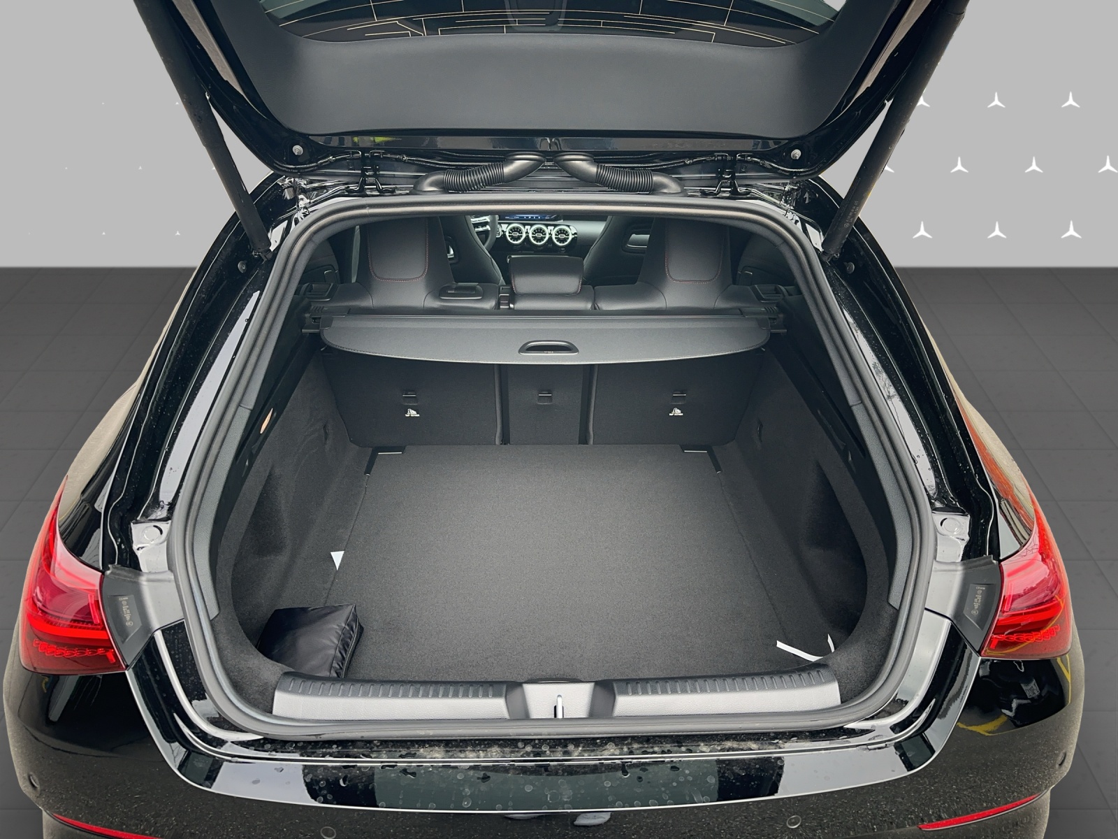 MERCEDES-BENZ CLA Shooting Brake 250 4Matic 8G-DCT-image-7