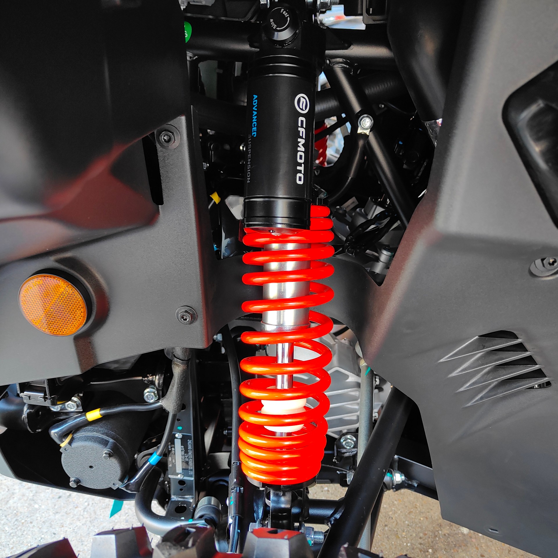CF MOTO C Force 1000 Touring Premium 8" Display-image-15