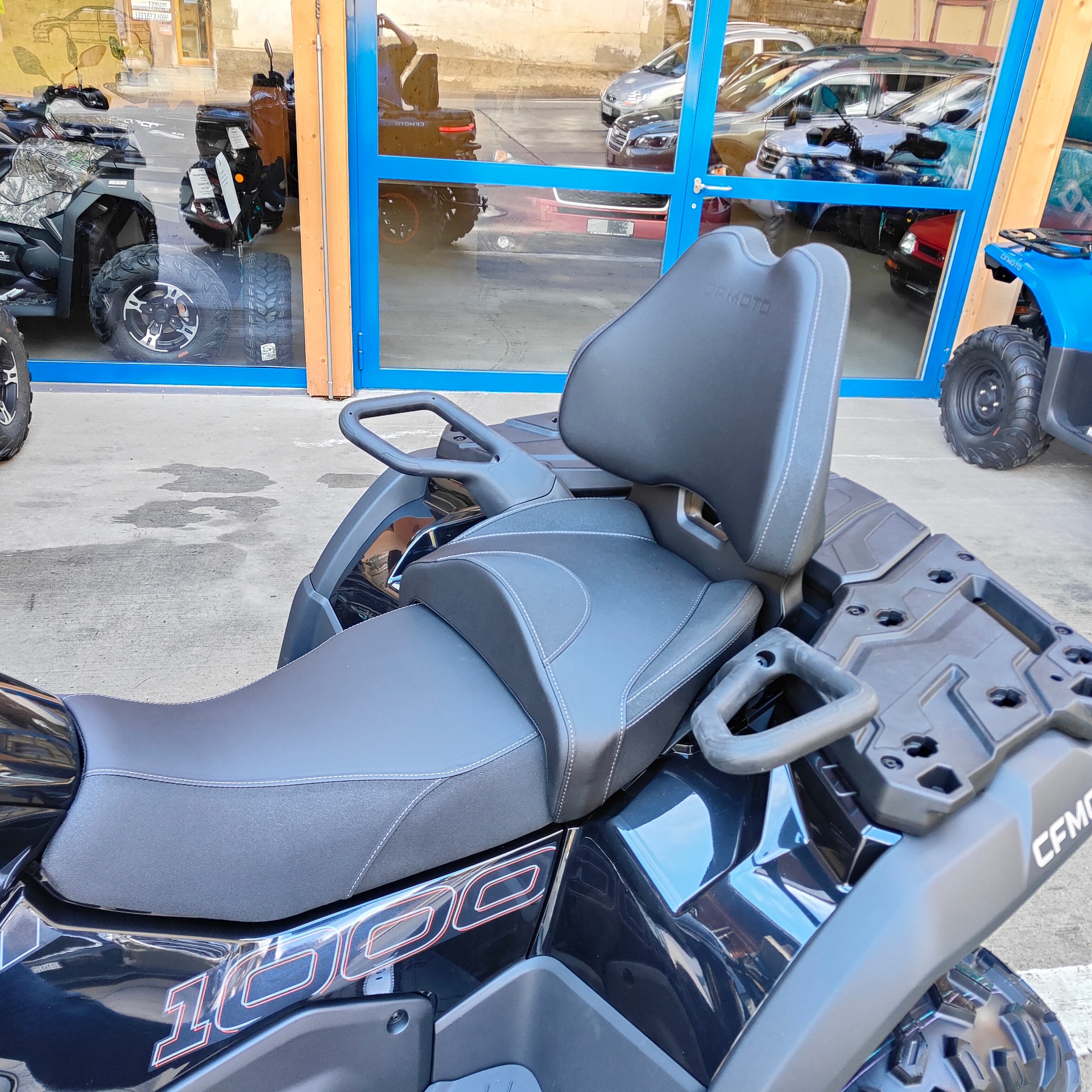 CF MOTO C Force 1000 Touring Premium 8" Display-image-9